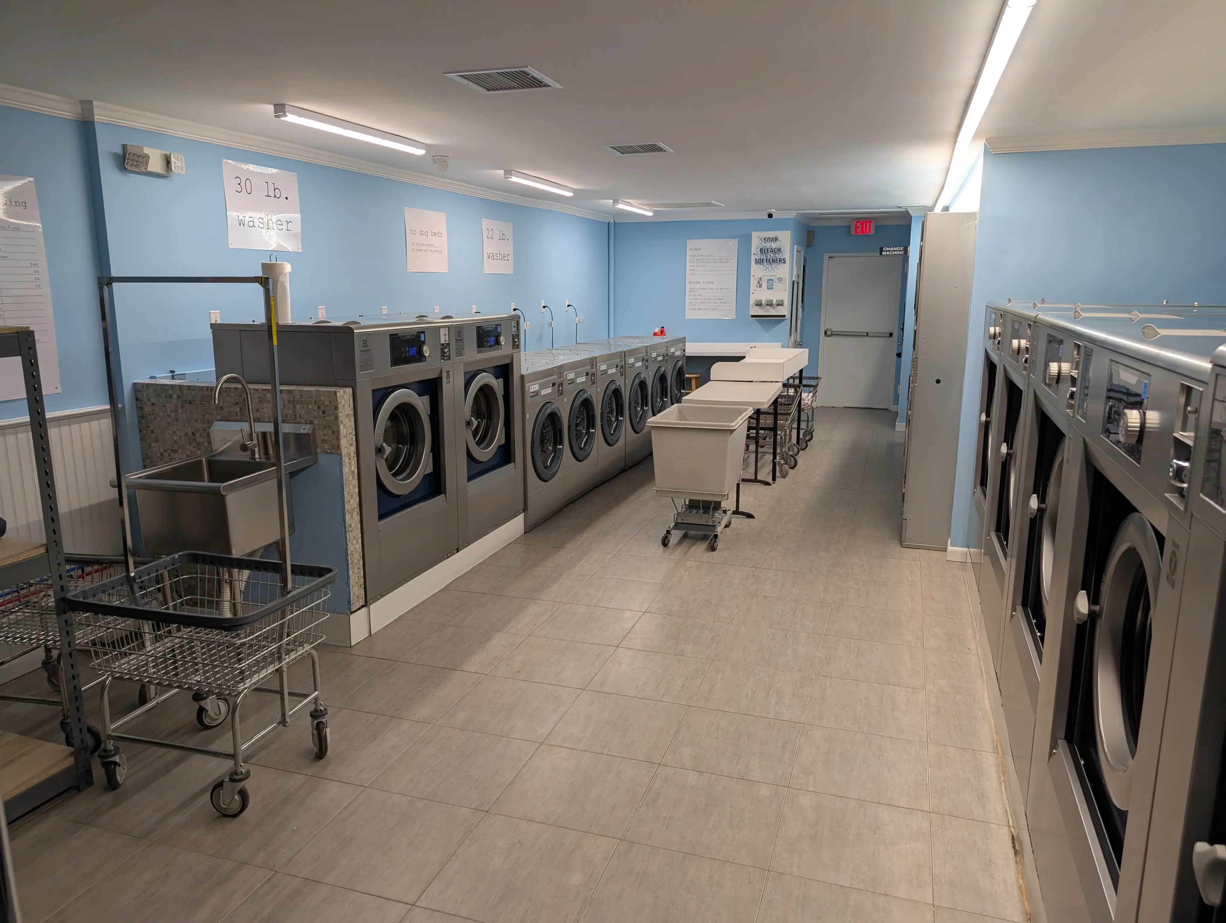 New Canaan Laundromat thumbnail 8
