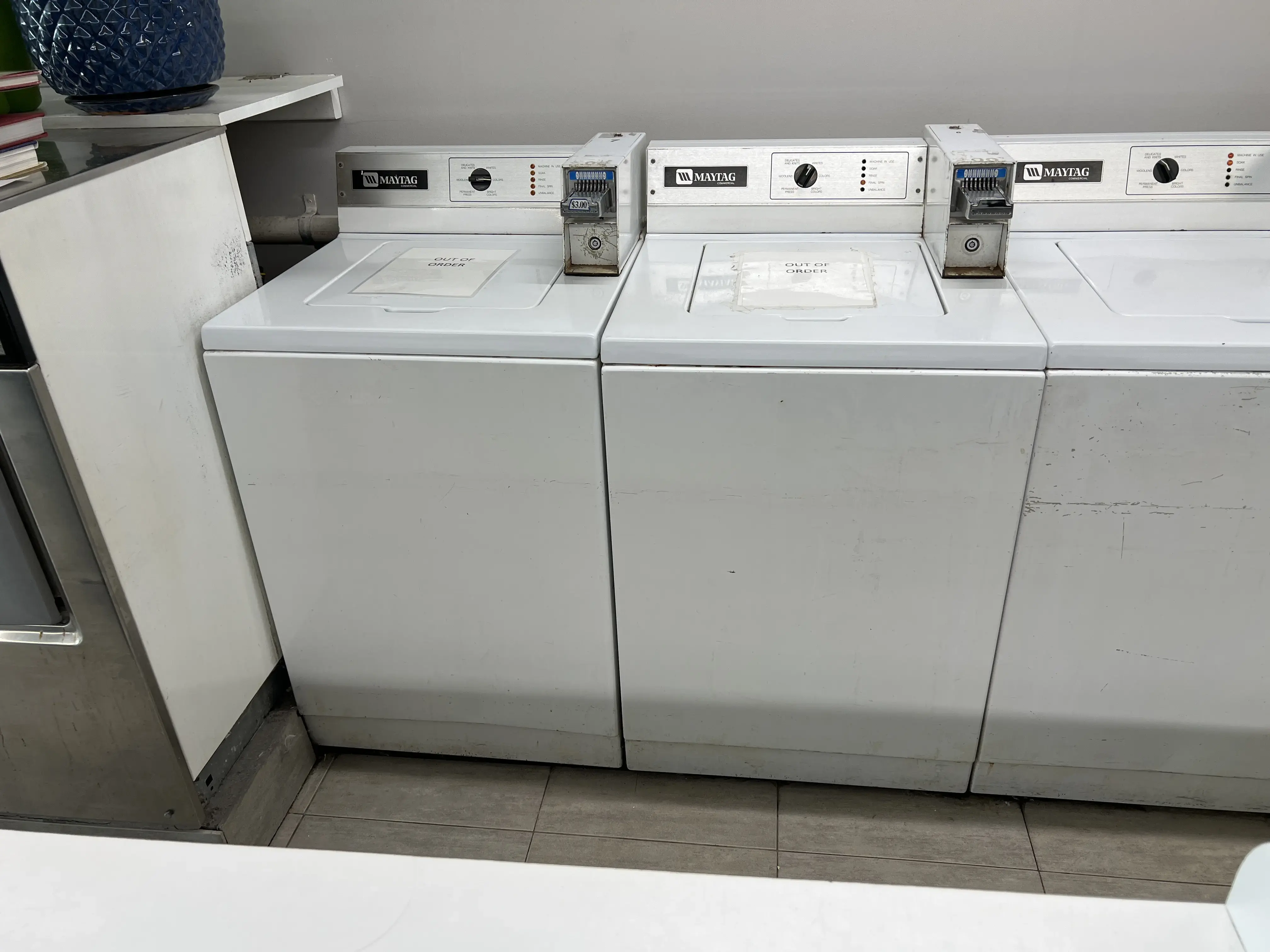New Canaan Laundromat - Image 2