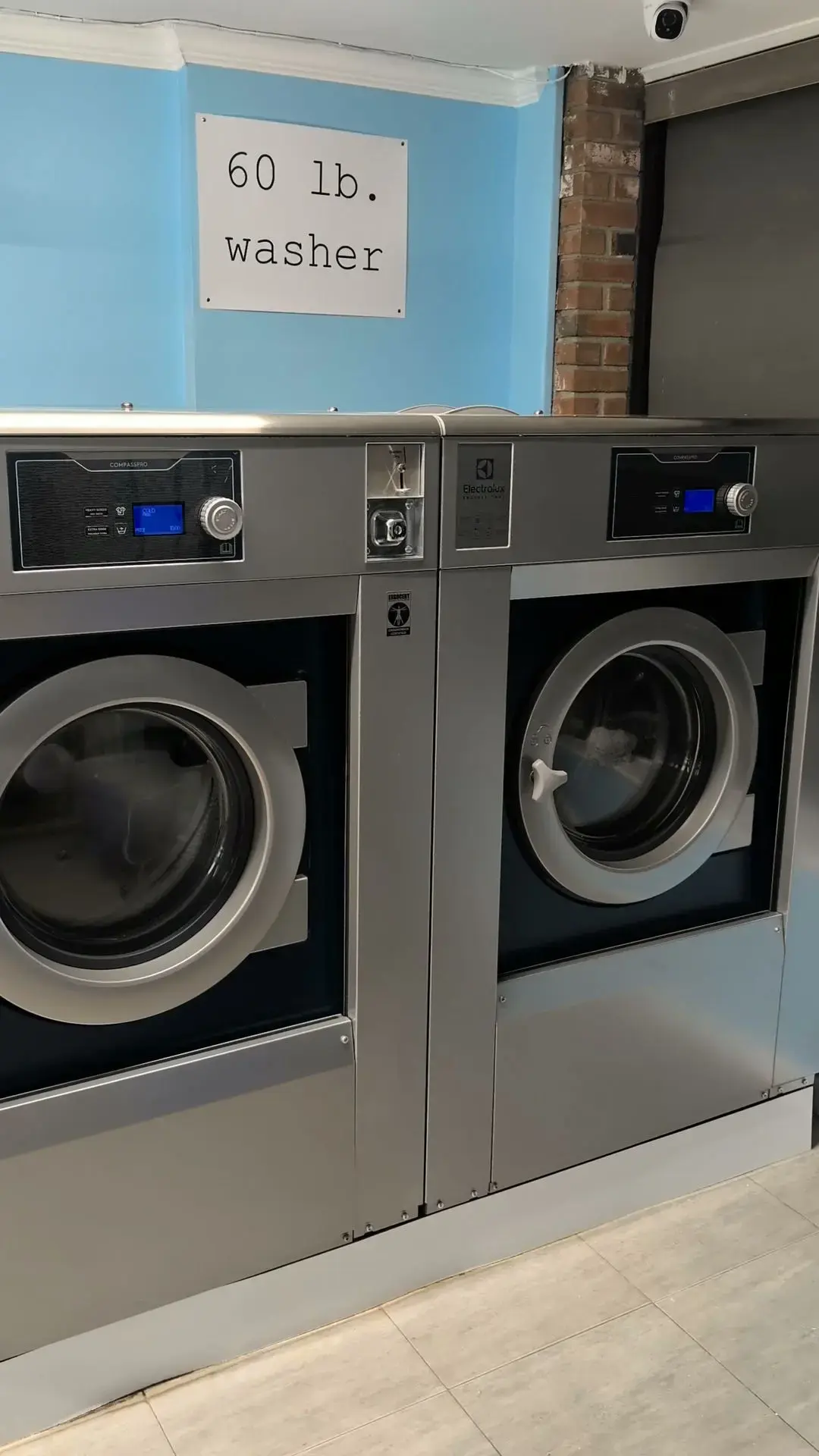 New Canaan Laundromat - Image 13
