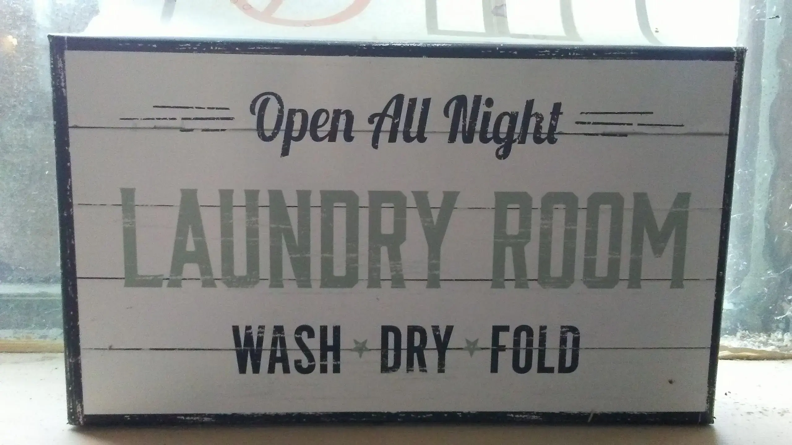 New Paris Launderette - Image 2