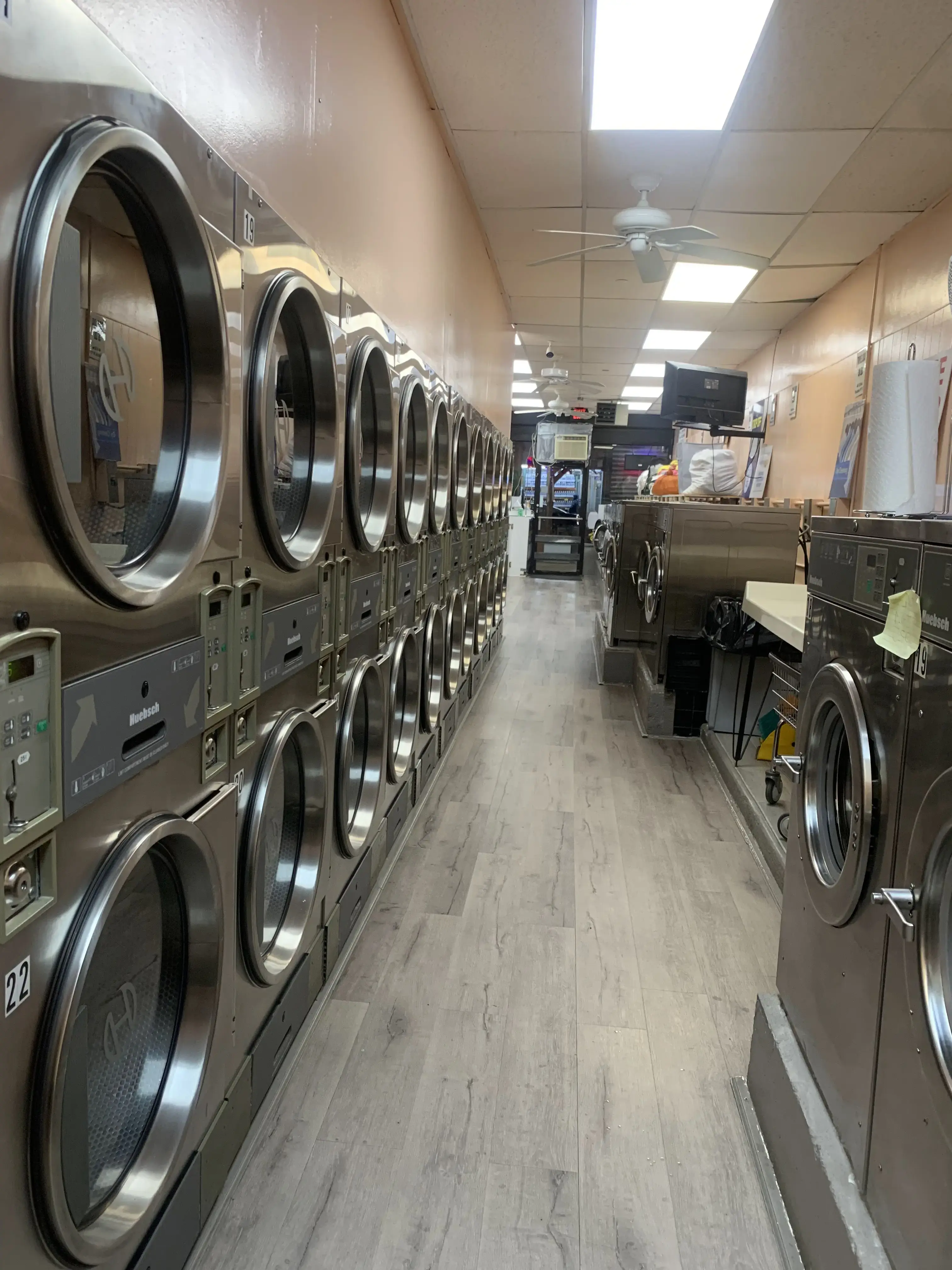 New Rainbow Laundromat LIC location