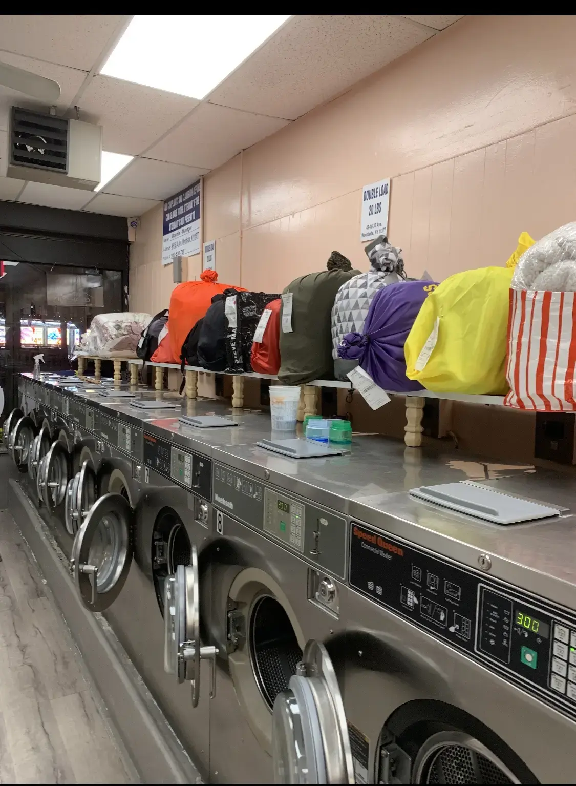 New Rainbow Laundromat LIC - Image 6