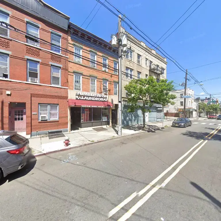 New Tumble Wash & Dry Laundromat - Image 19