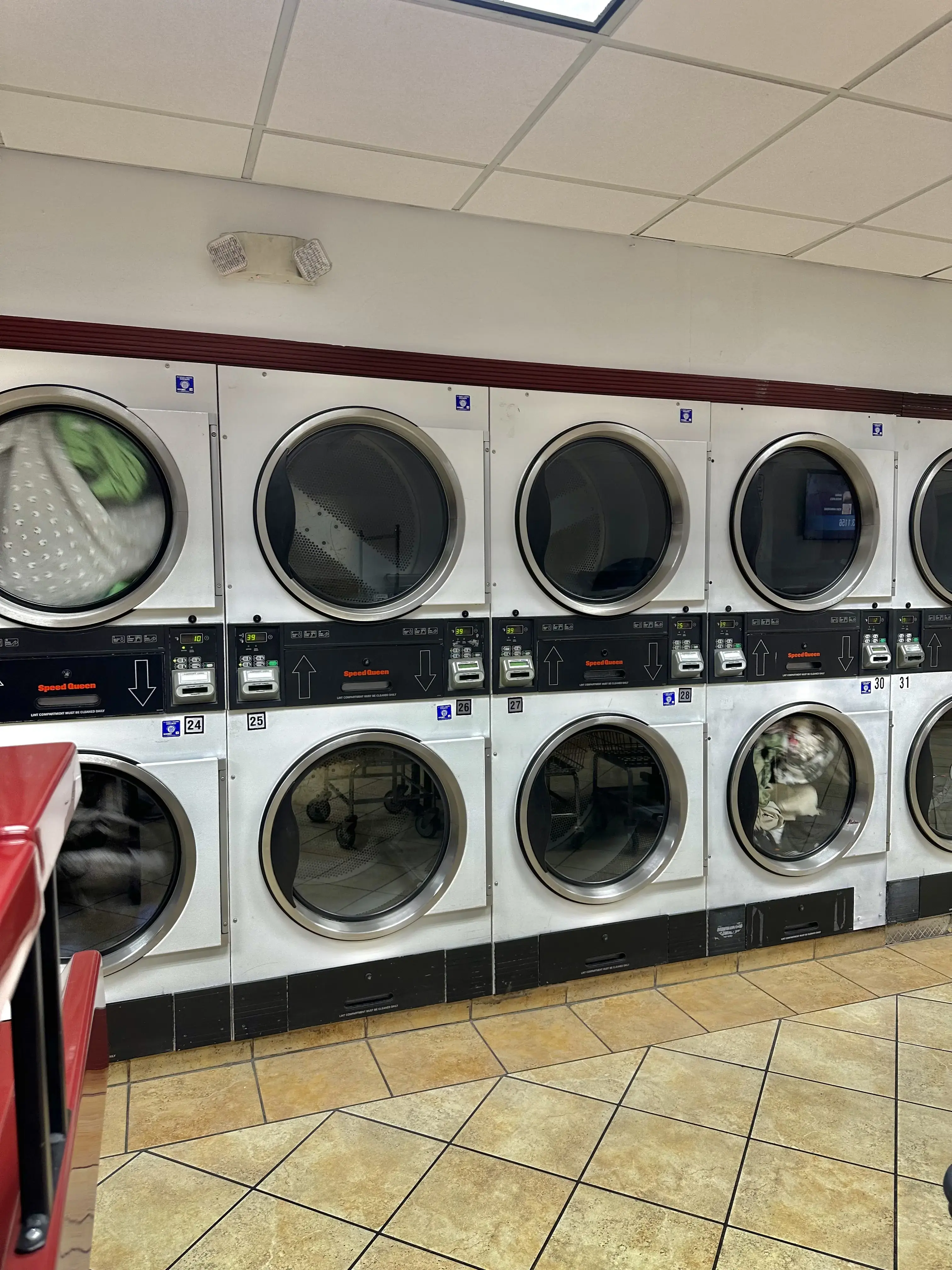 New Tumble Wash & Dry Laundromat thumbnail 17