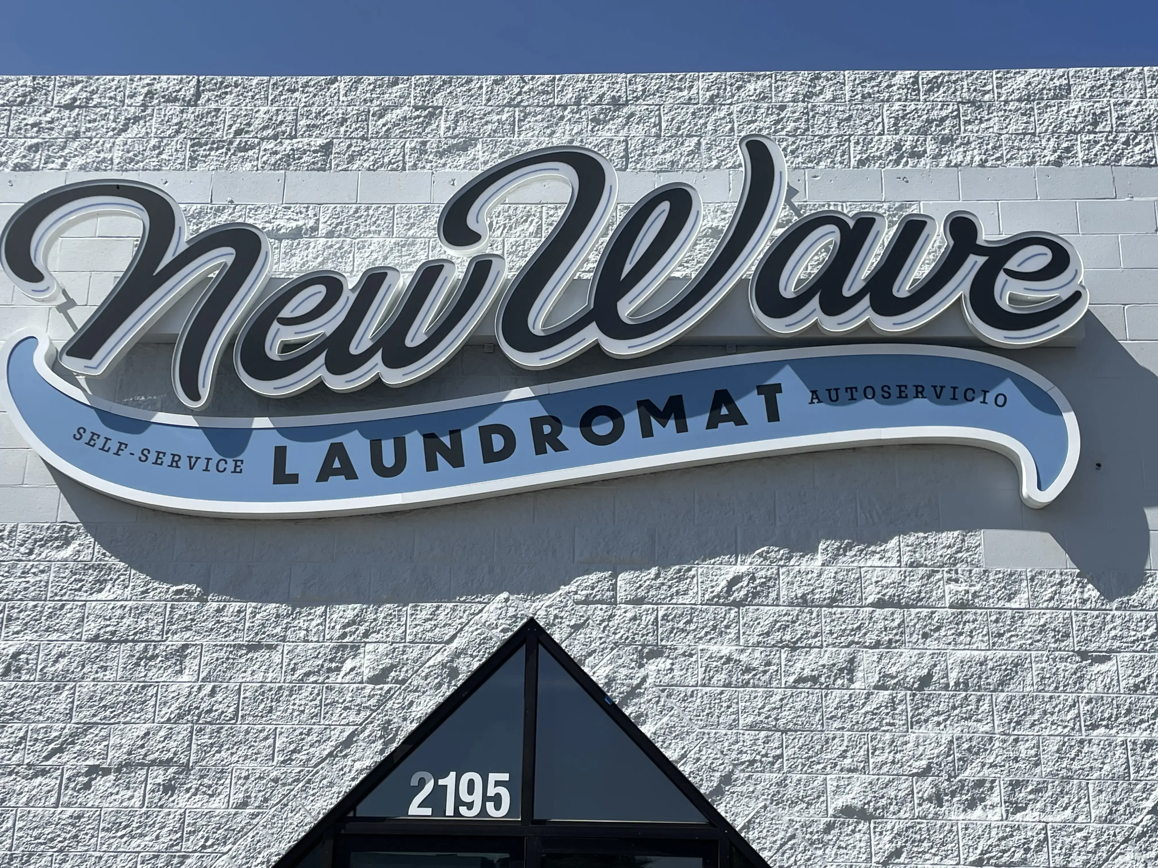New Wave Laundromat (Salem - Lancaster) - Image 12