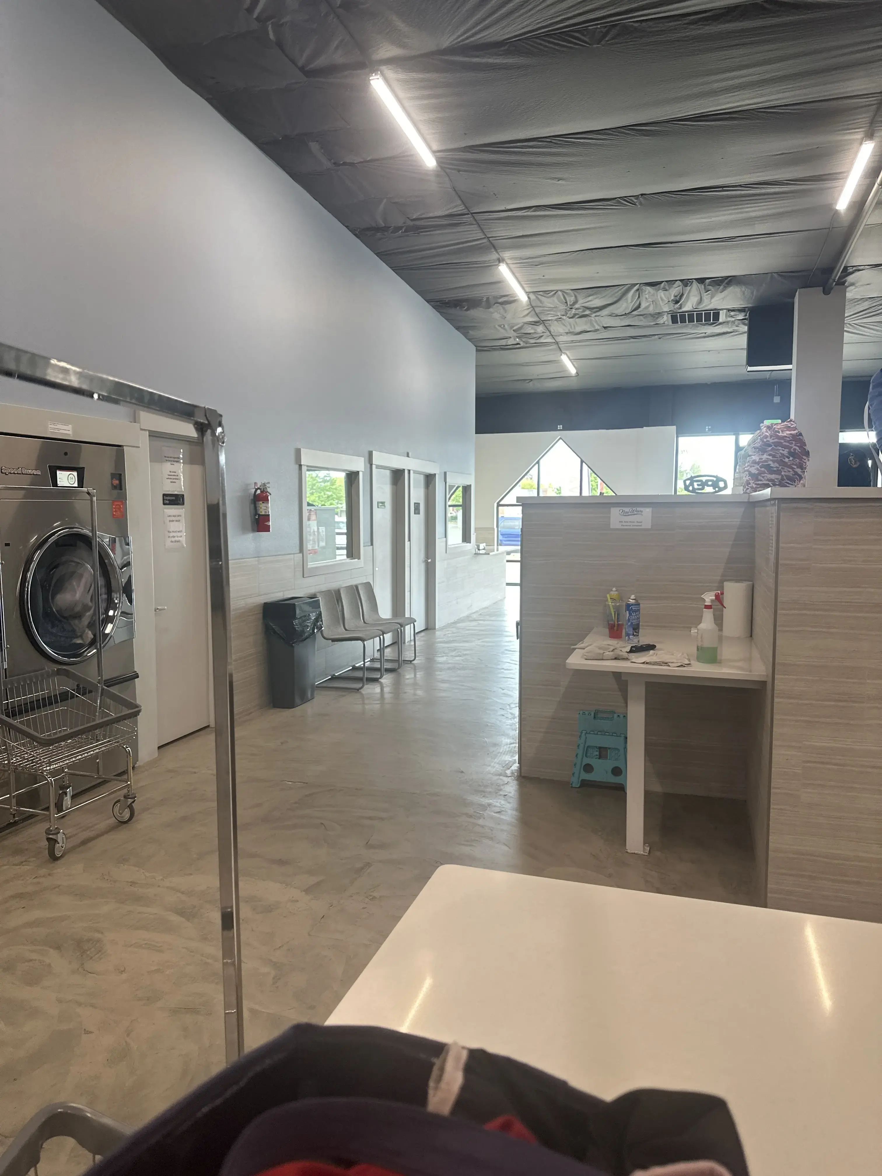 New Wave Laundromat (Salem - Lancaster) - Image 13