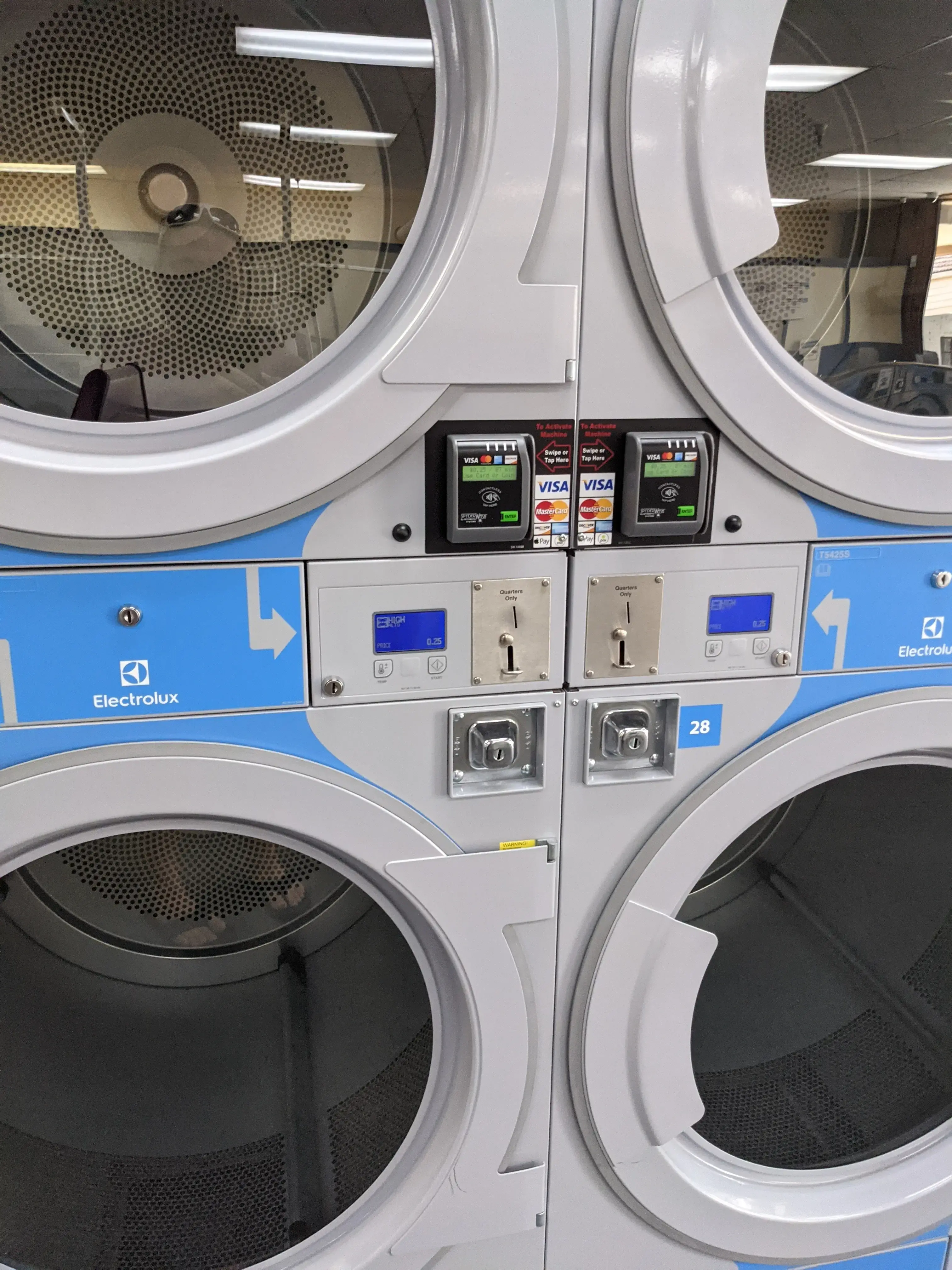 Newberg Coin Laundry - Image 9