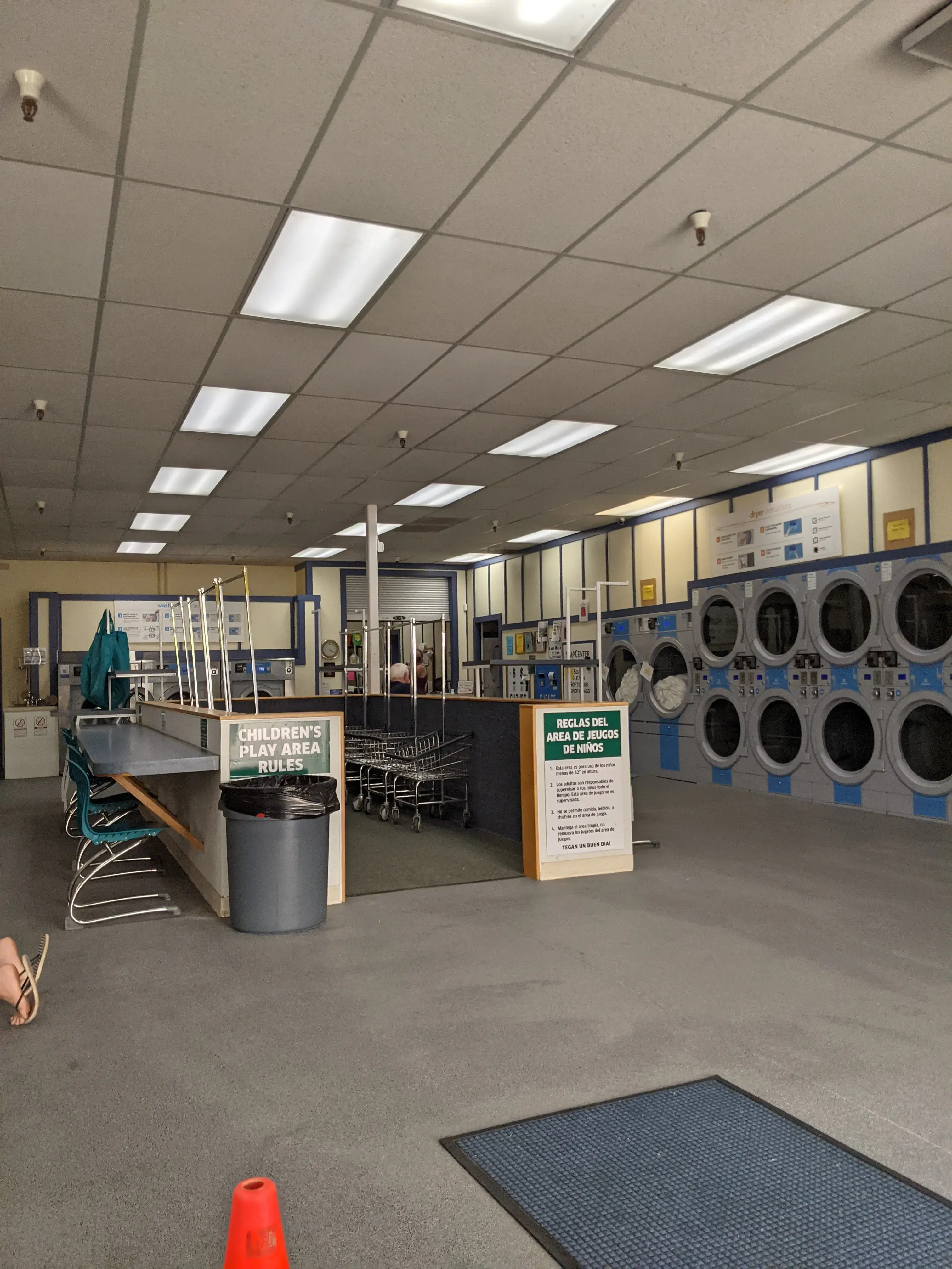 Newberg Coin Laundry thumbnail 4