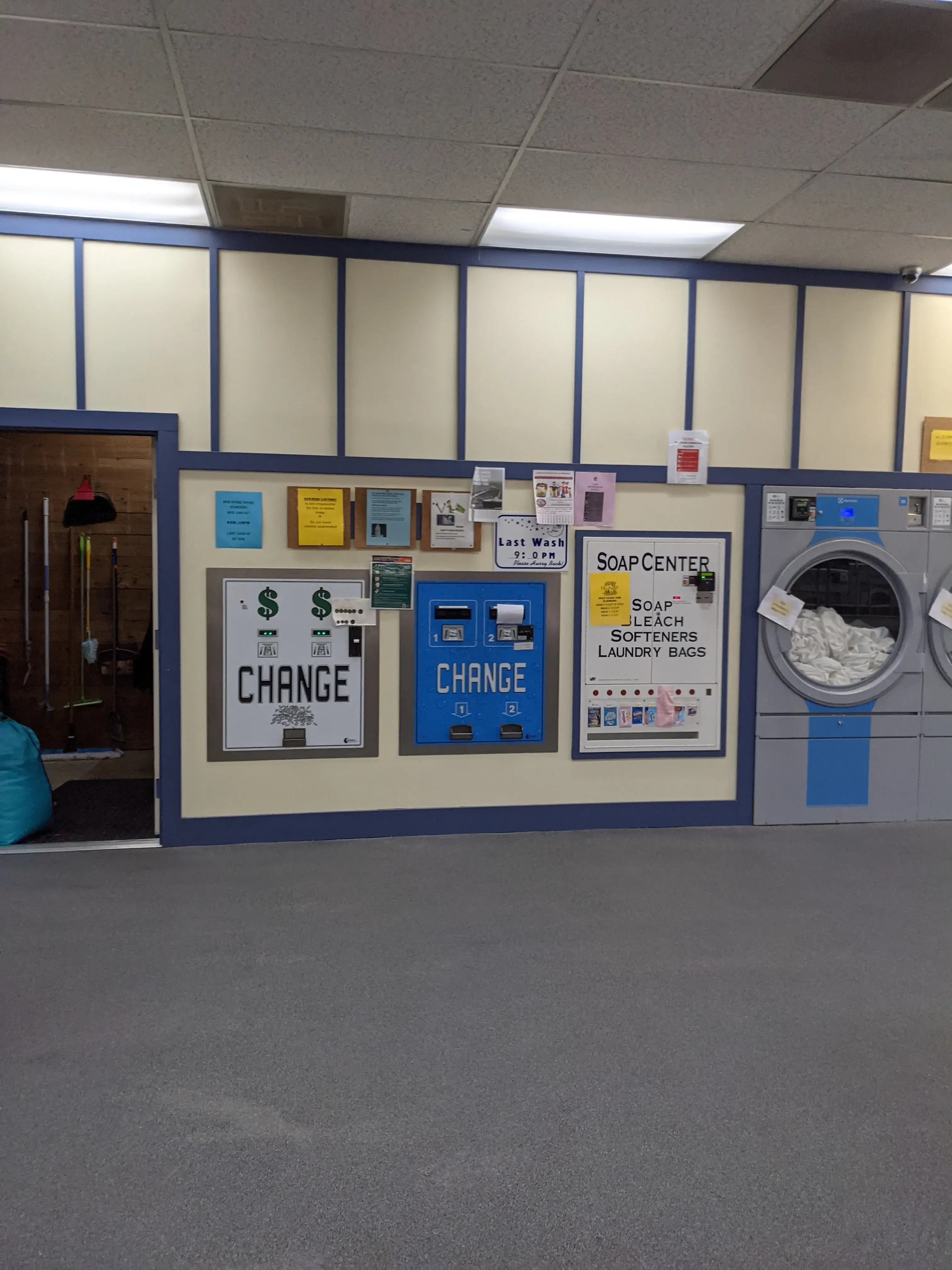 Newberg Coin Laundry thumbnail 8