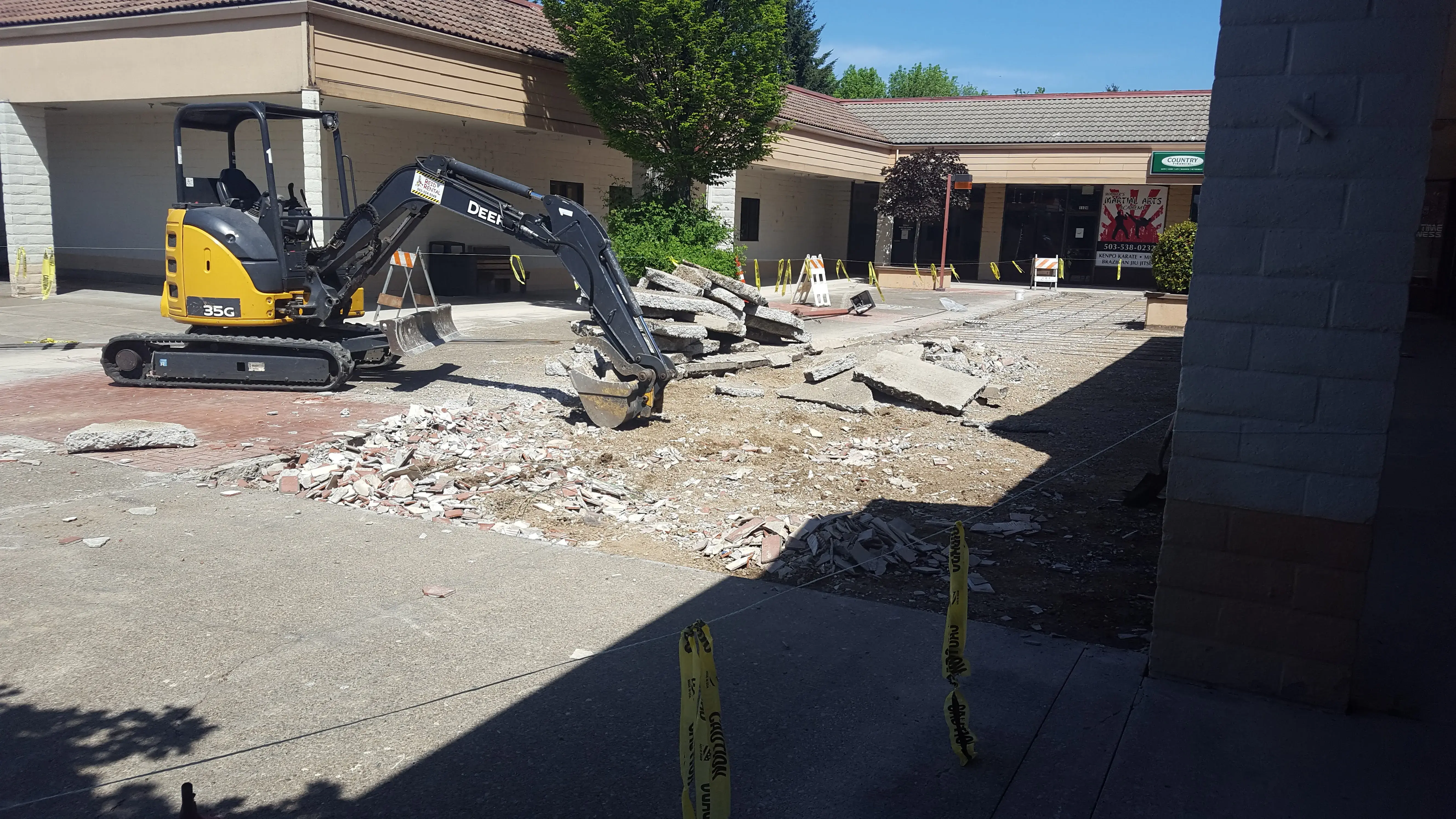 Newberg Coin Laundry - Image 6