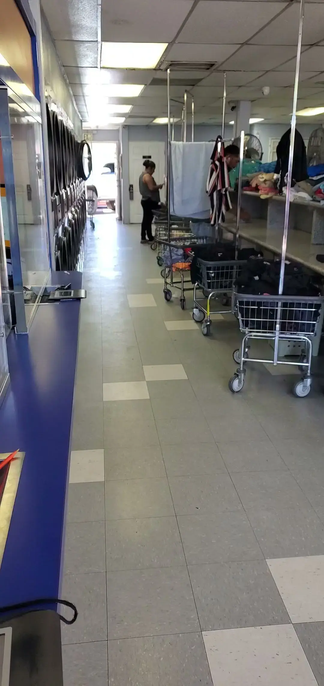 Newhall Coin Laundry thumbnail 2