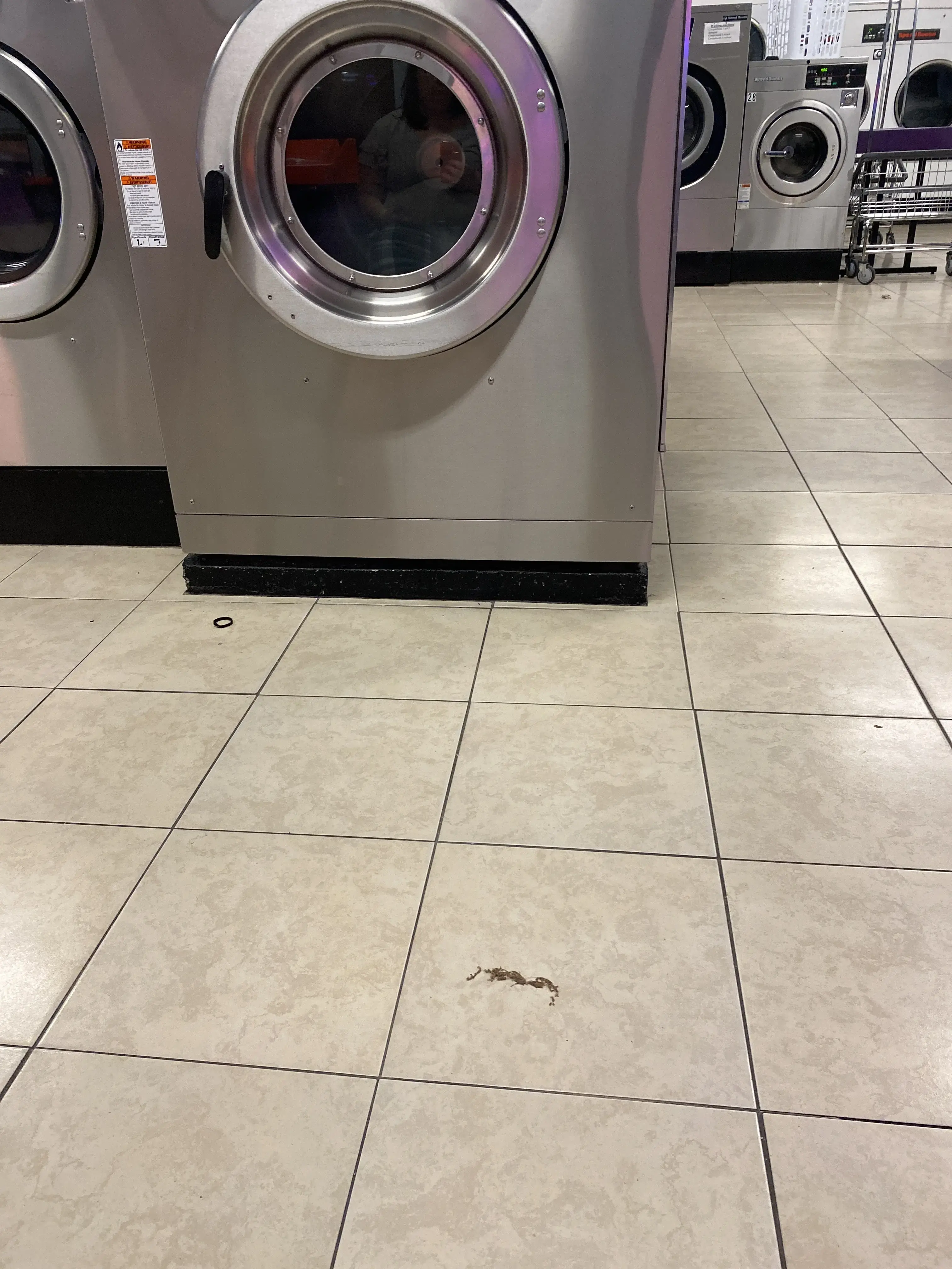 Newton Laundromat - Image 8