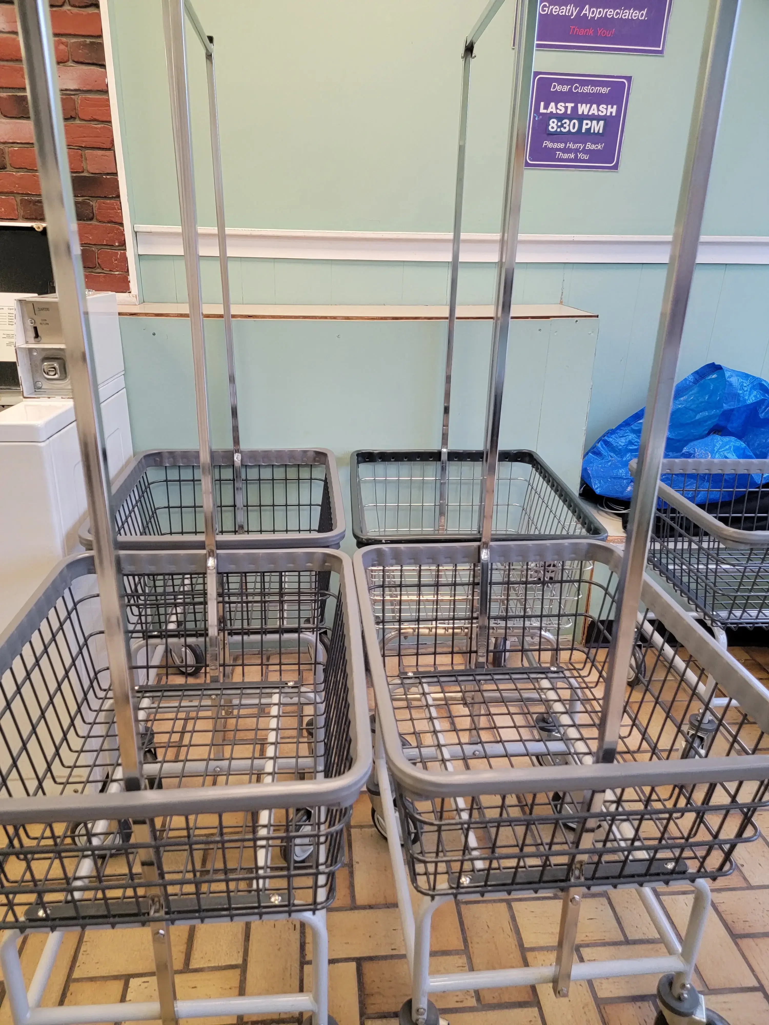 Newtonville Laundromat thumbnail 3
