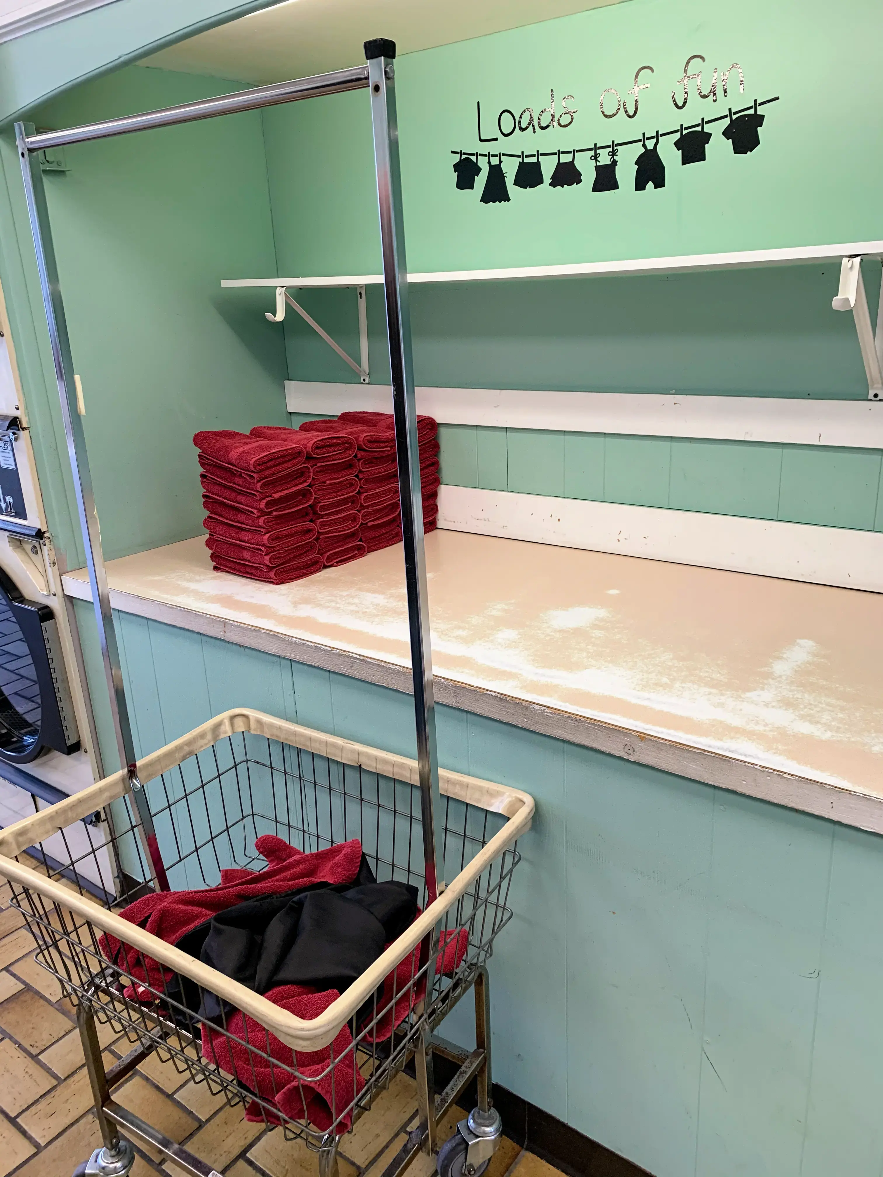 Newtonville Laundromat - Image 19