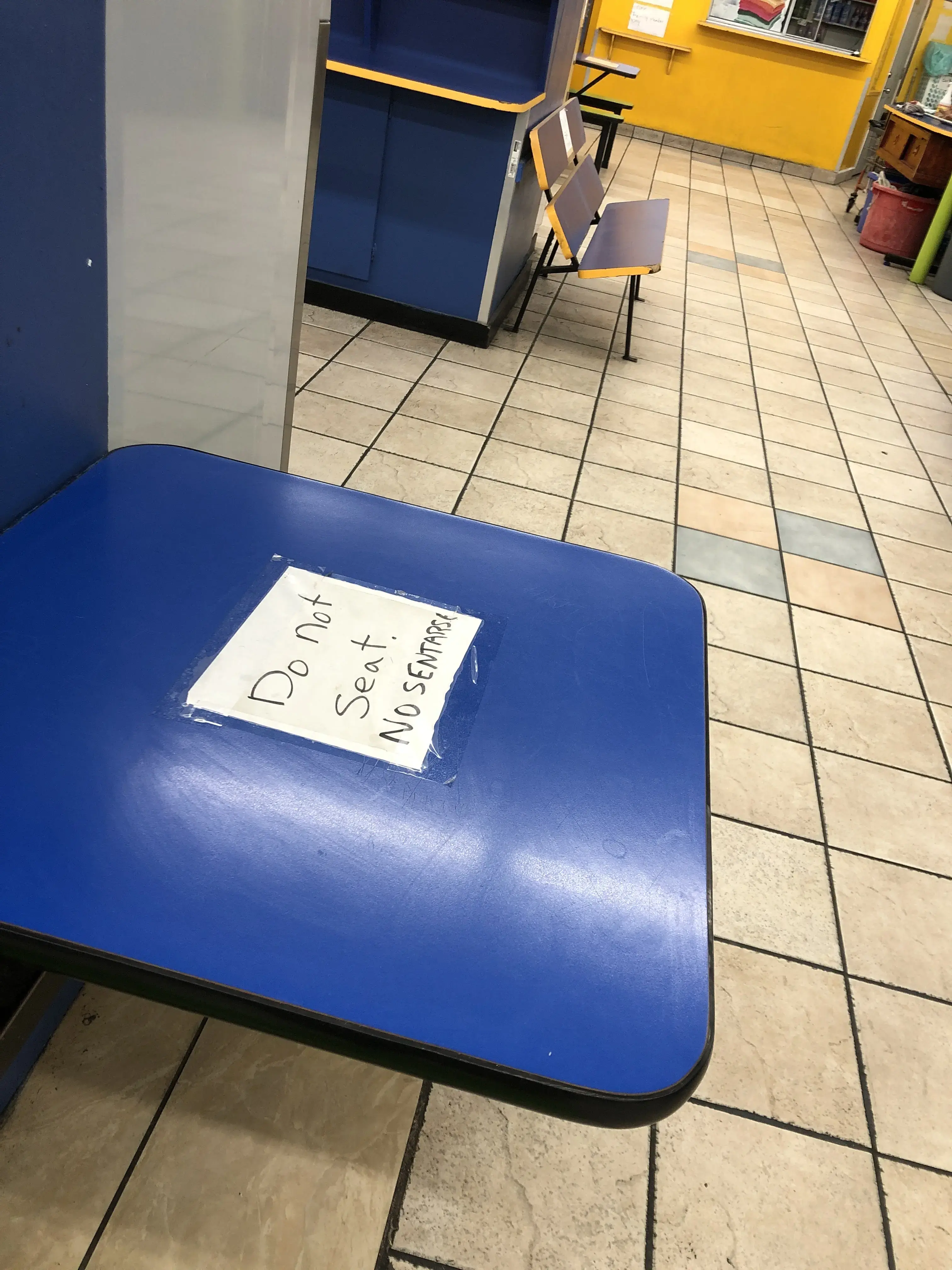 Next Door Laundry - 24 Hour Coin Laundry|Lavanderia thumbnail 9