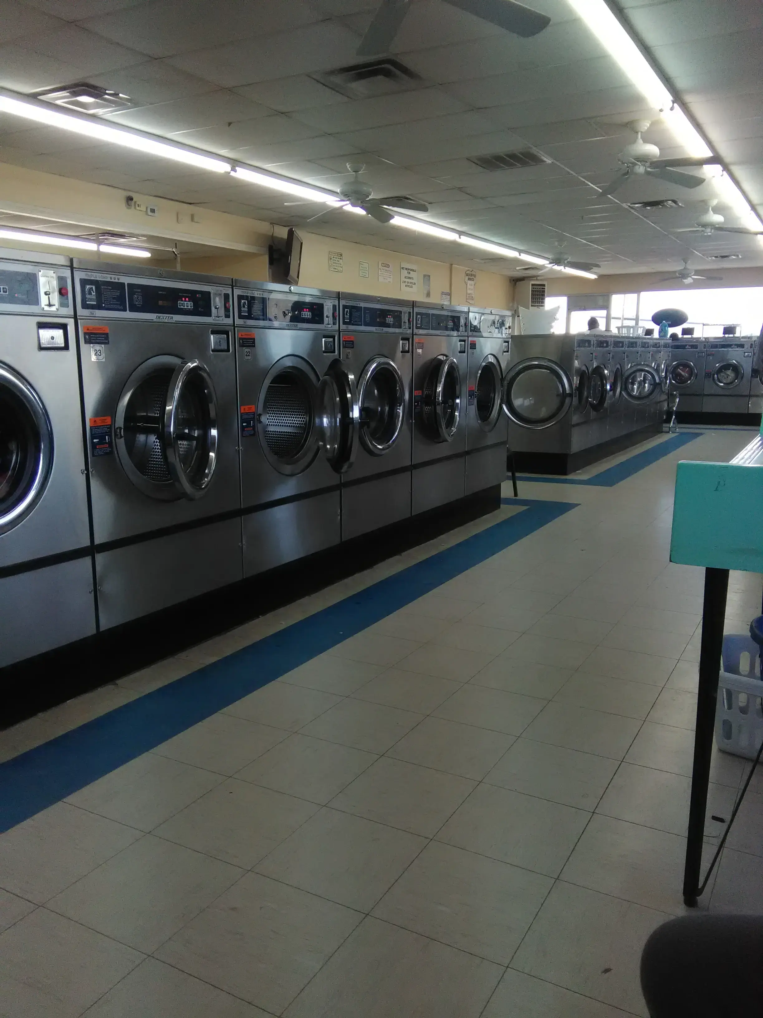Nice & Clean Laundromat - Image 17