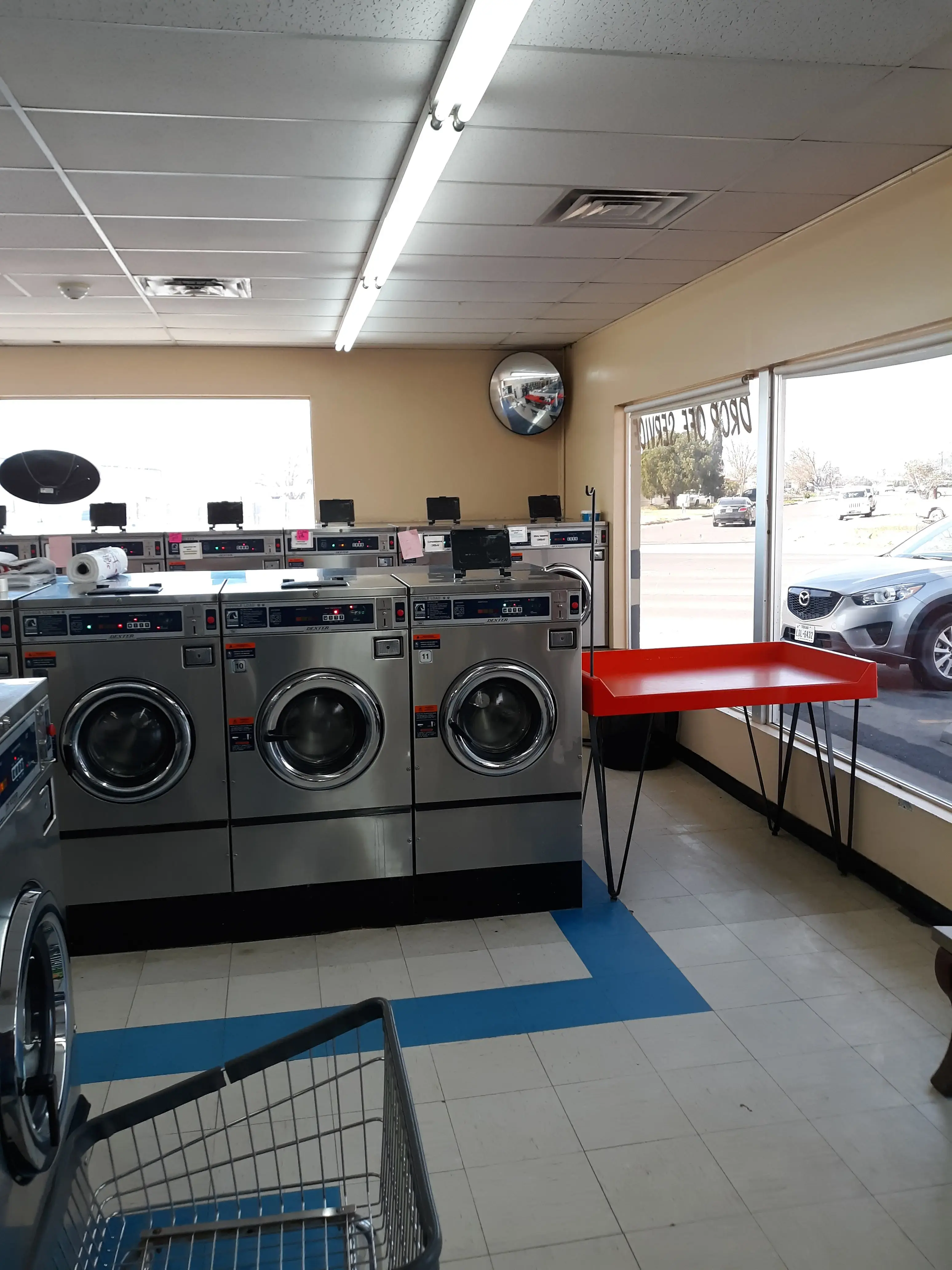 Nice & Clean Laundromat thumbnail 13
