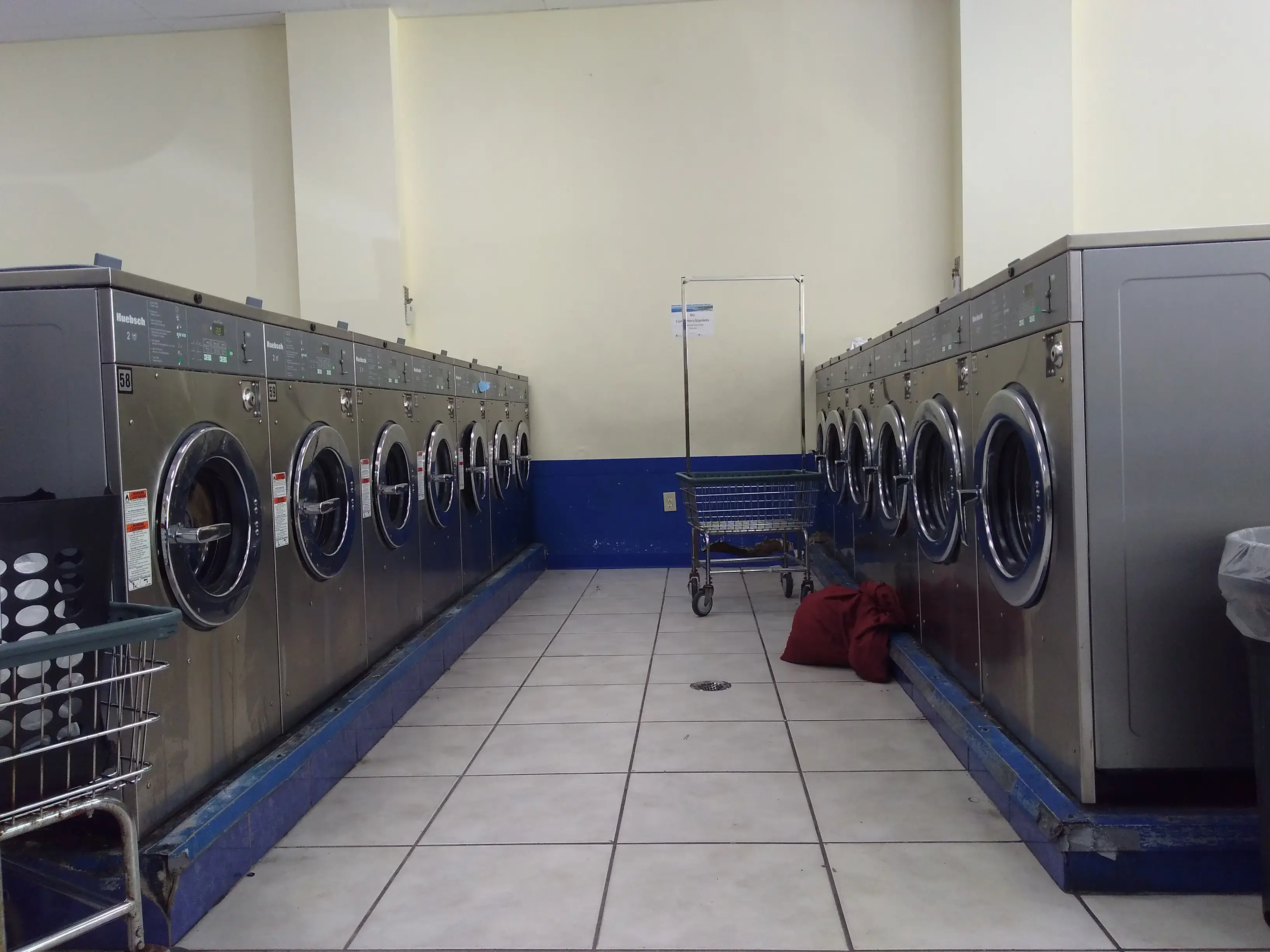 Nice Coin Laundry thumbnail 14