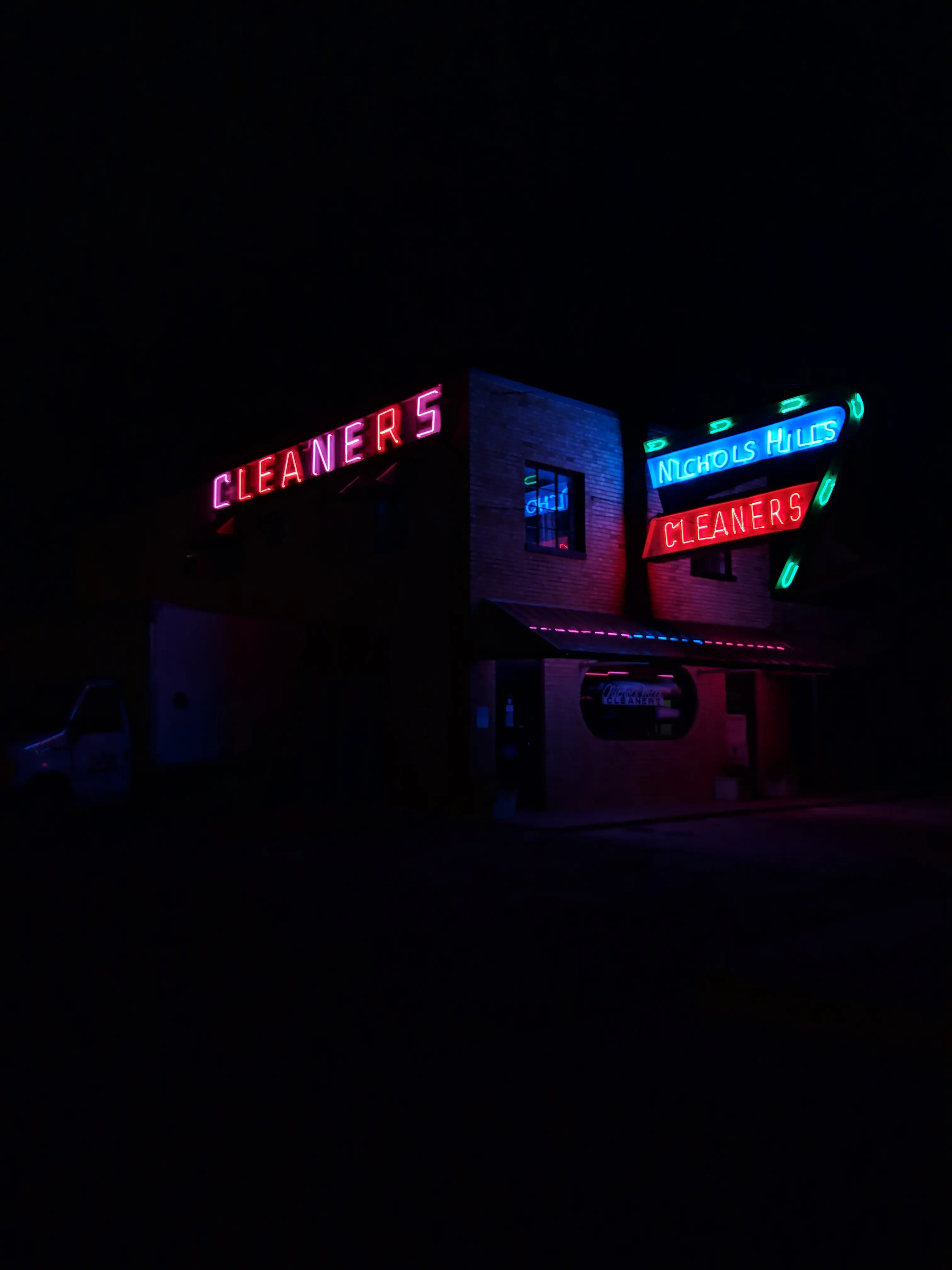 Nichols Hills Cleaners thumbnail 7