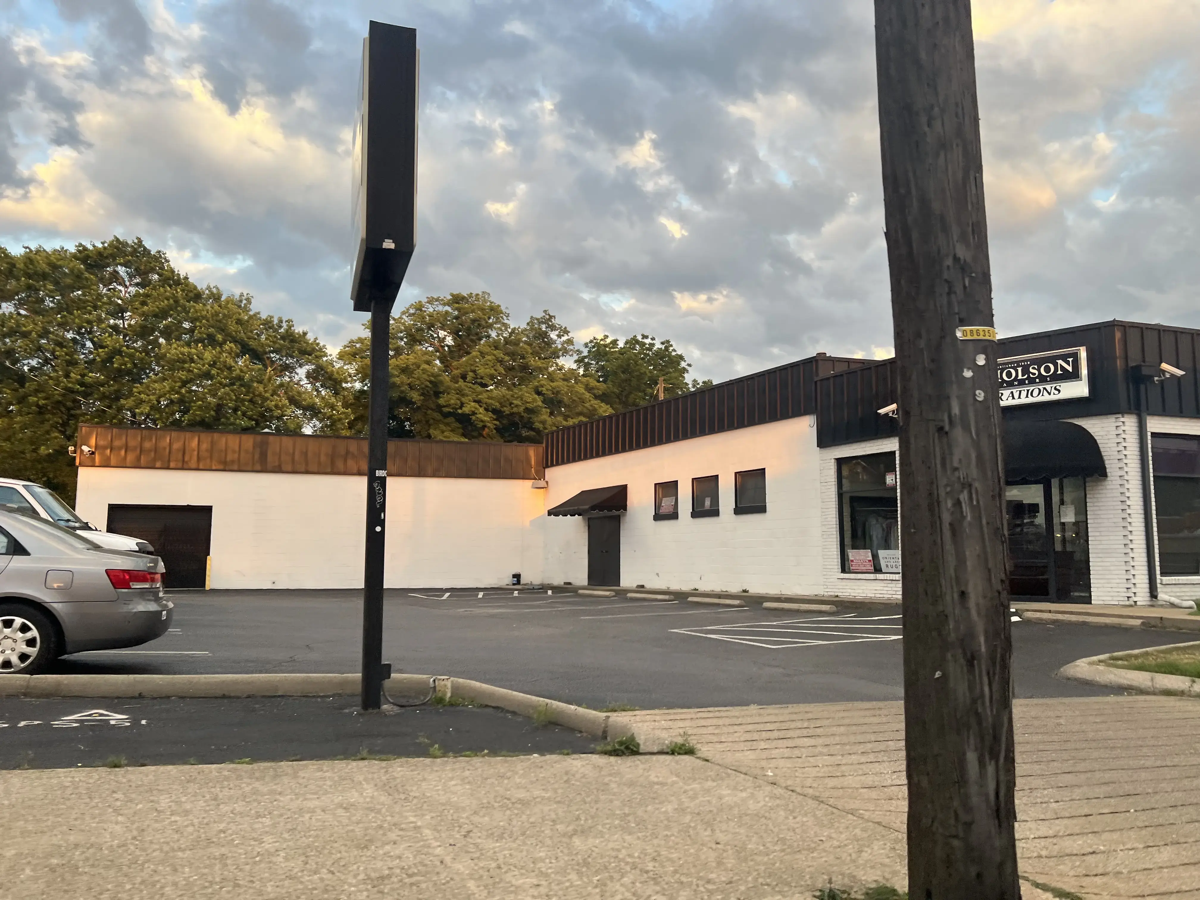 Nicholson Cleaners - Image 10