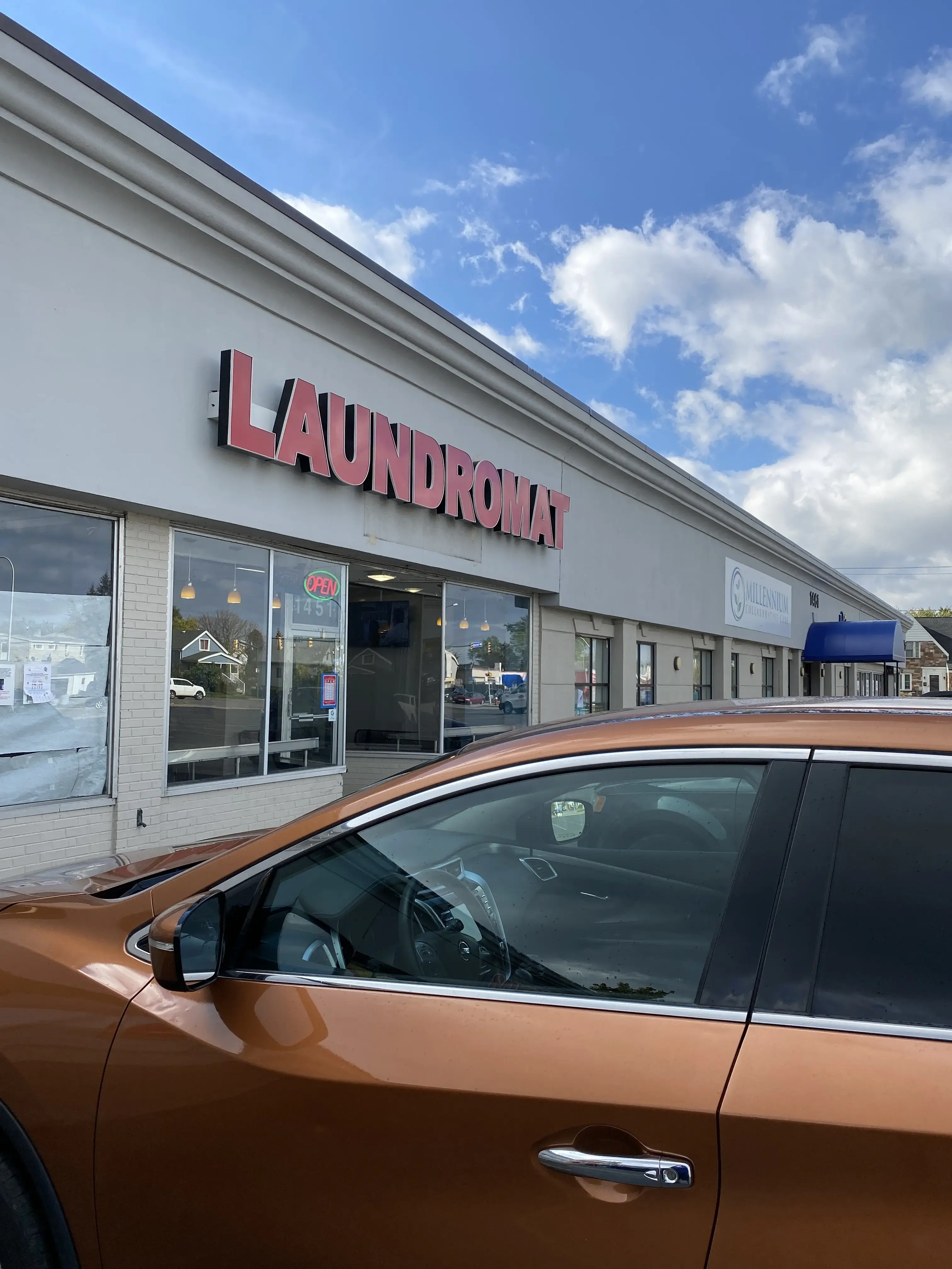 Nickel City Laundromat - Image 6
