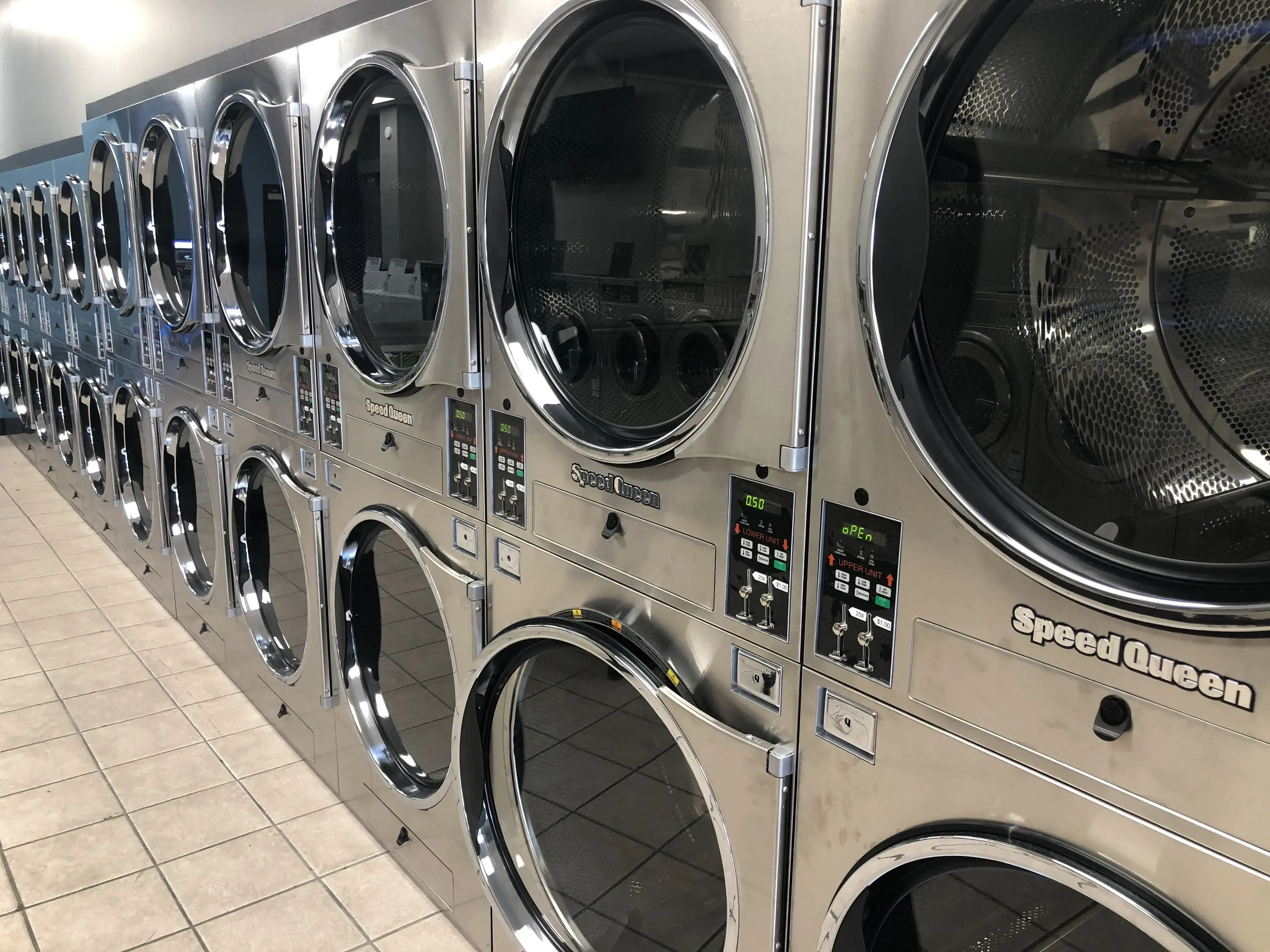 Nickel City Laundromat - Image 19