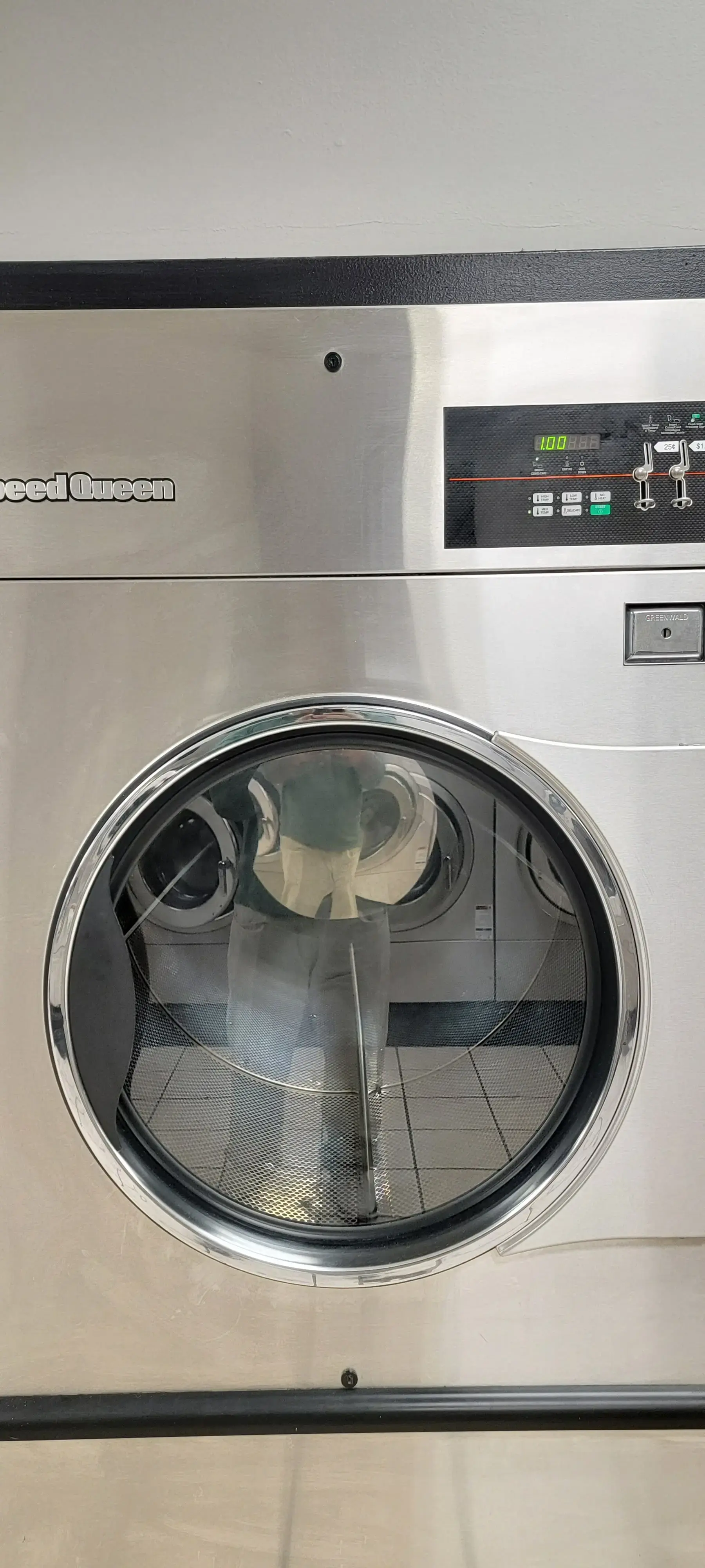 Nickel City Laundromat - Image 8