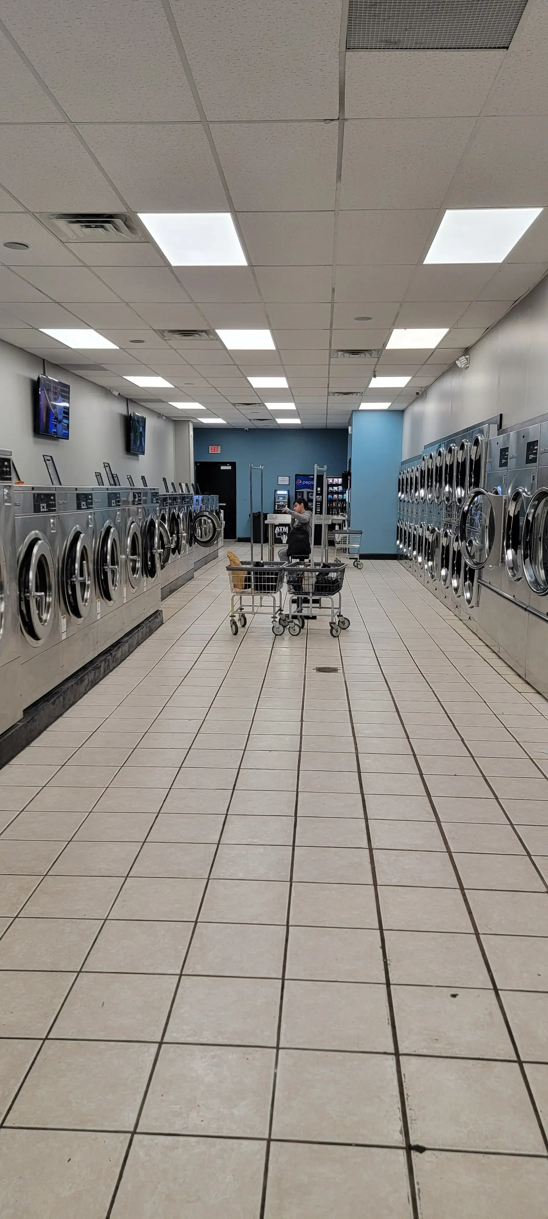 Nickel City Laundromat - Image 15