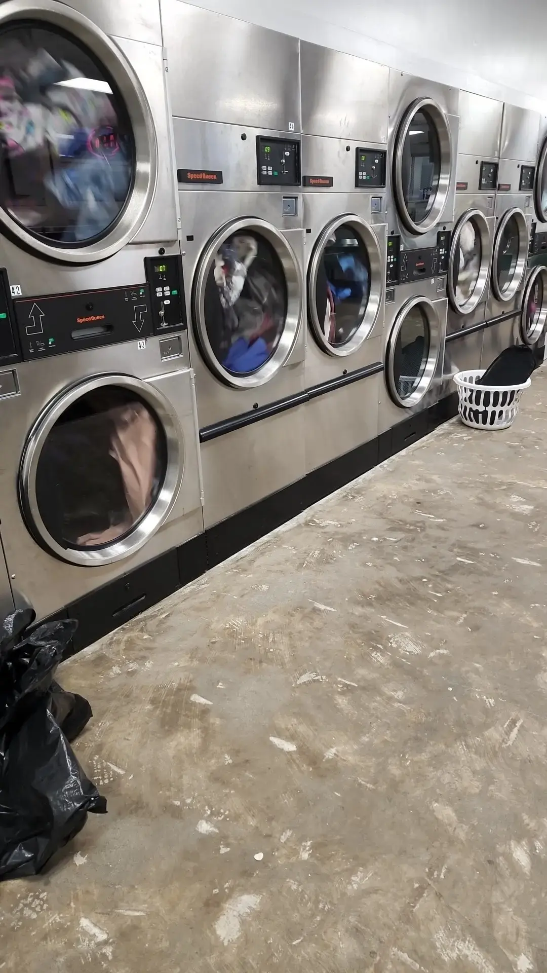 Nick's Wash-N-Dri - Image 6