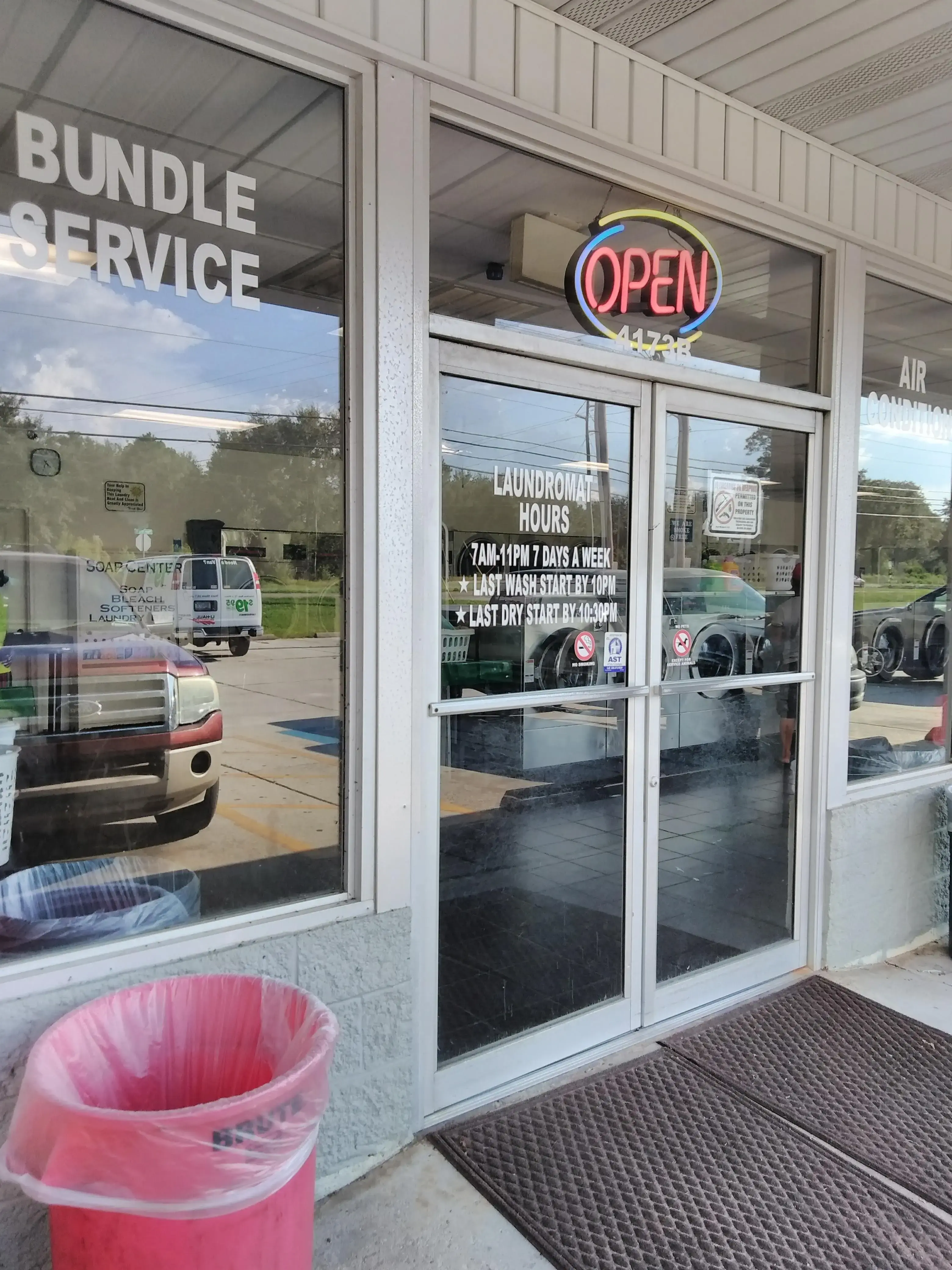 Nick's Wash-N-Dri - Image 14