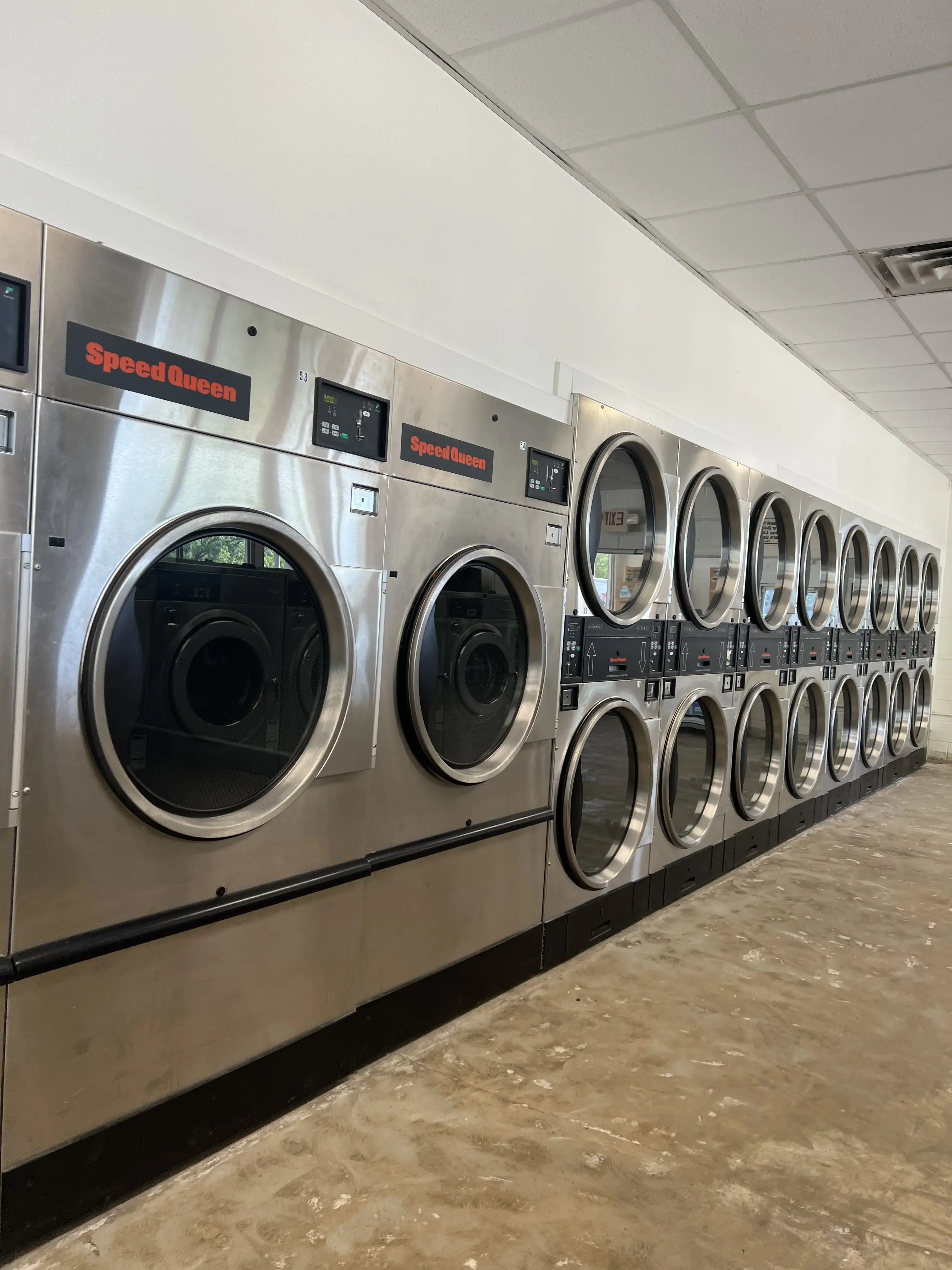 Nick's Wash-N-Dri - Image 16