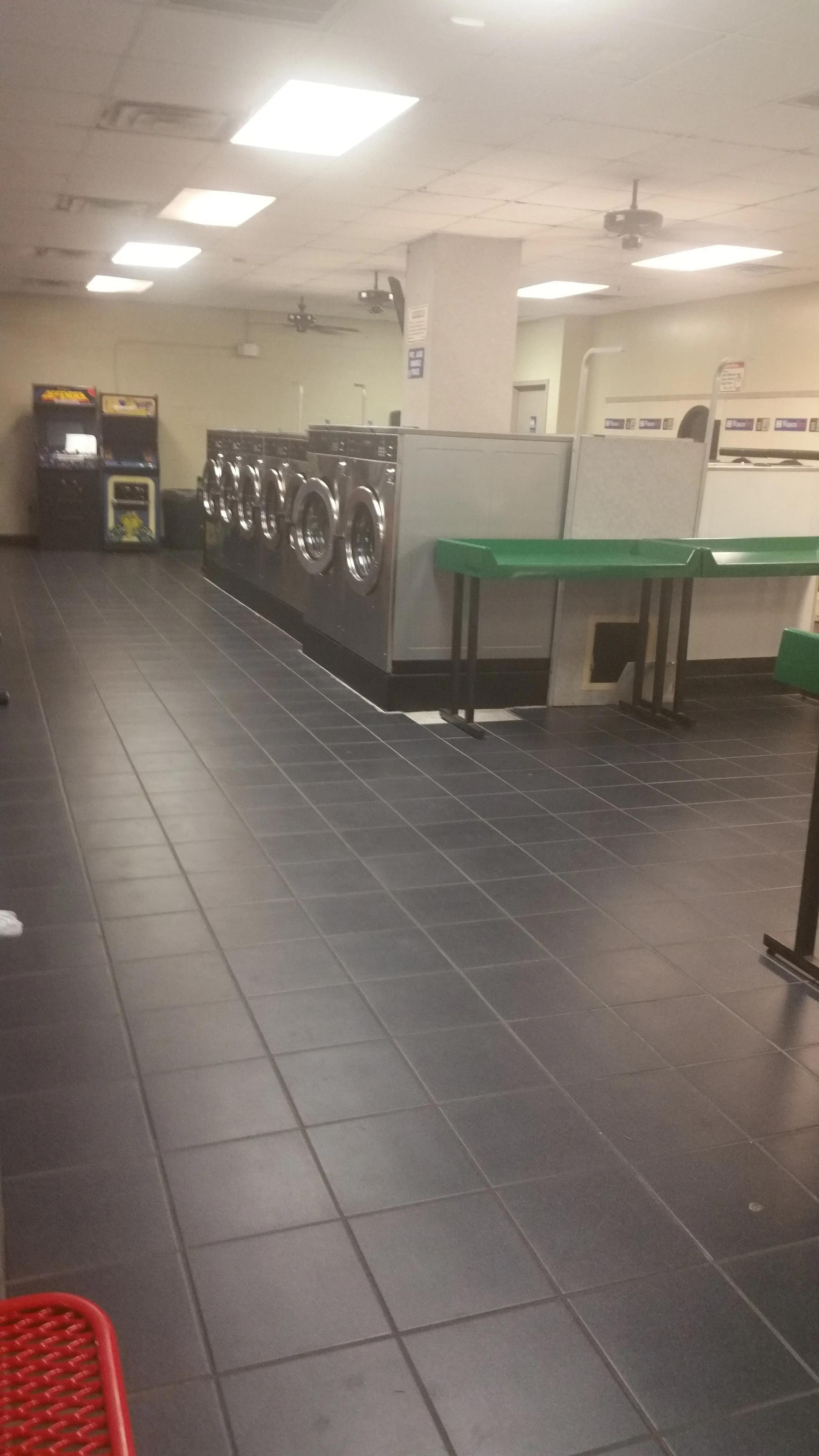 Nick's Wash-N-Dri - Image 8