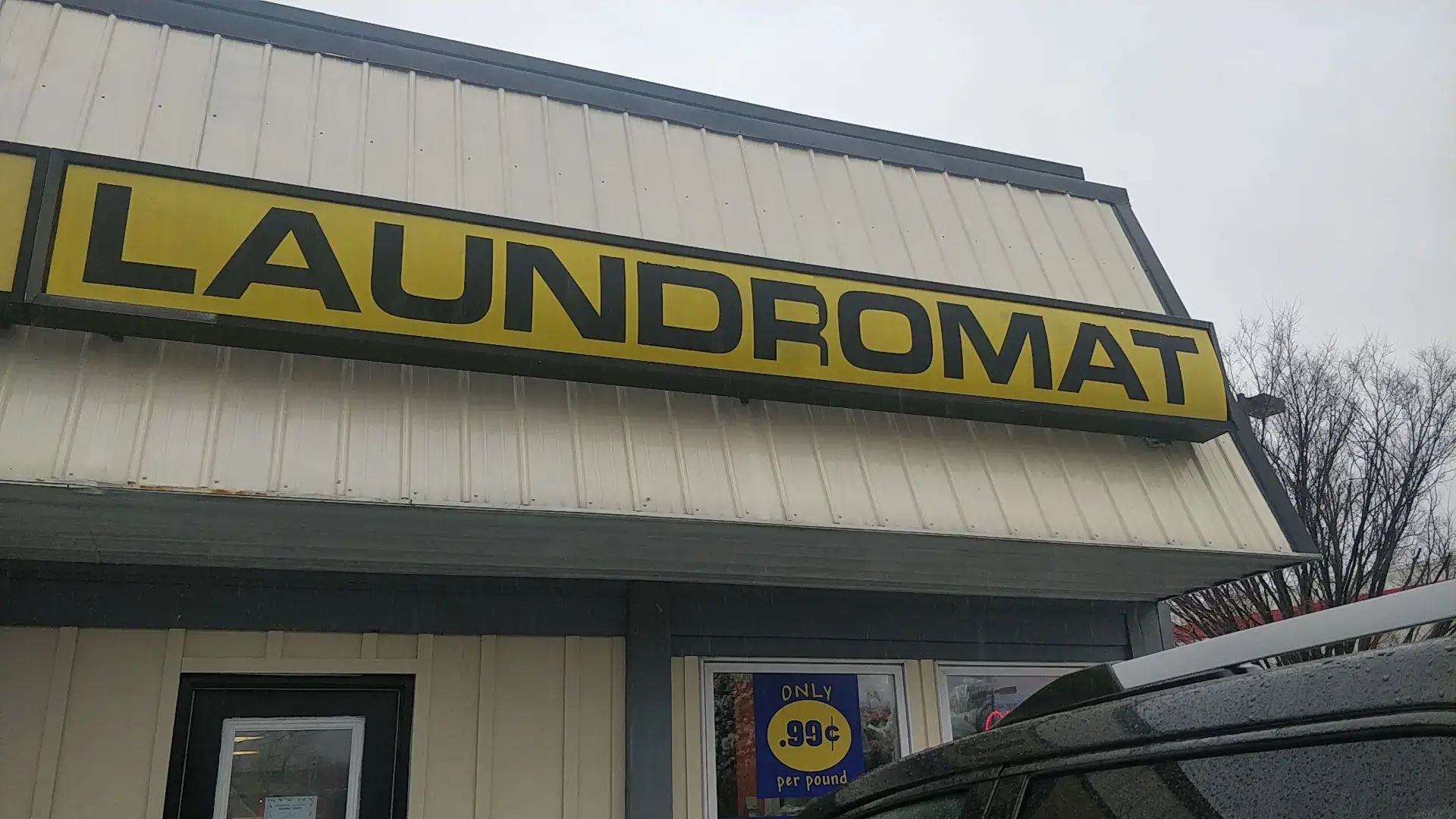 Nicole's Laundromat - Image 3
