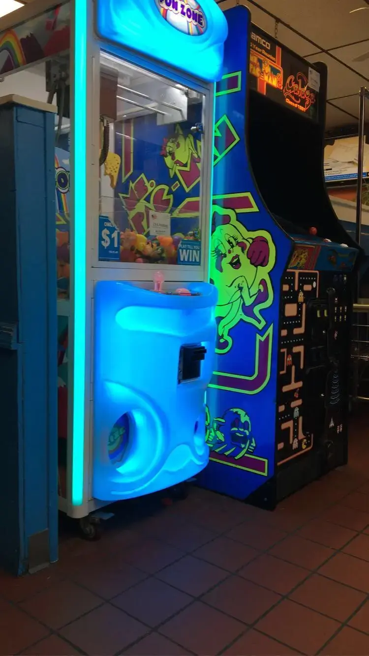 Nicole's Laundromat thumbnail 6
