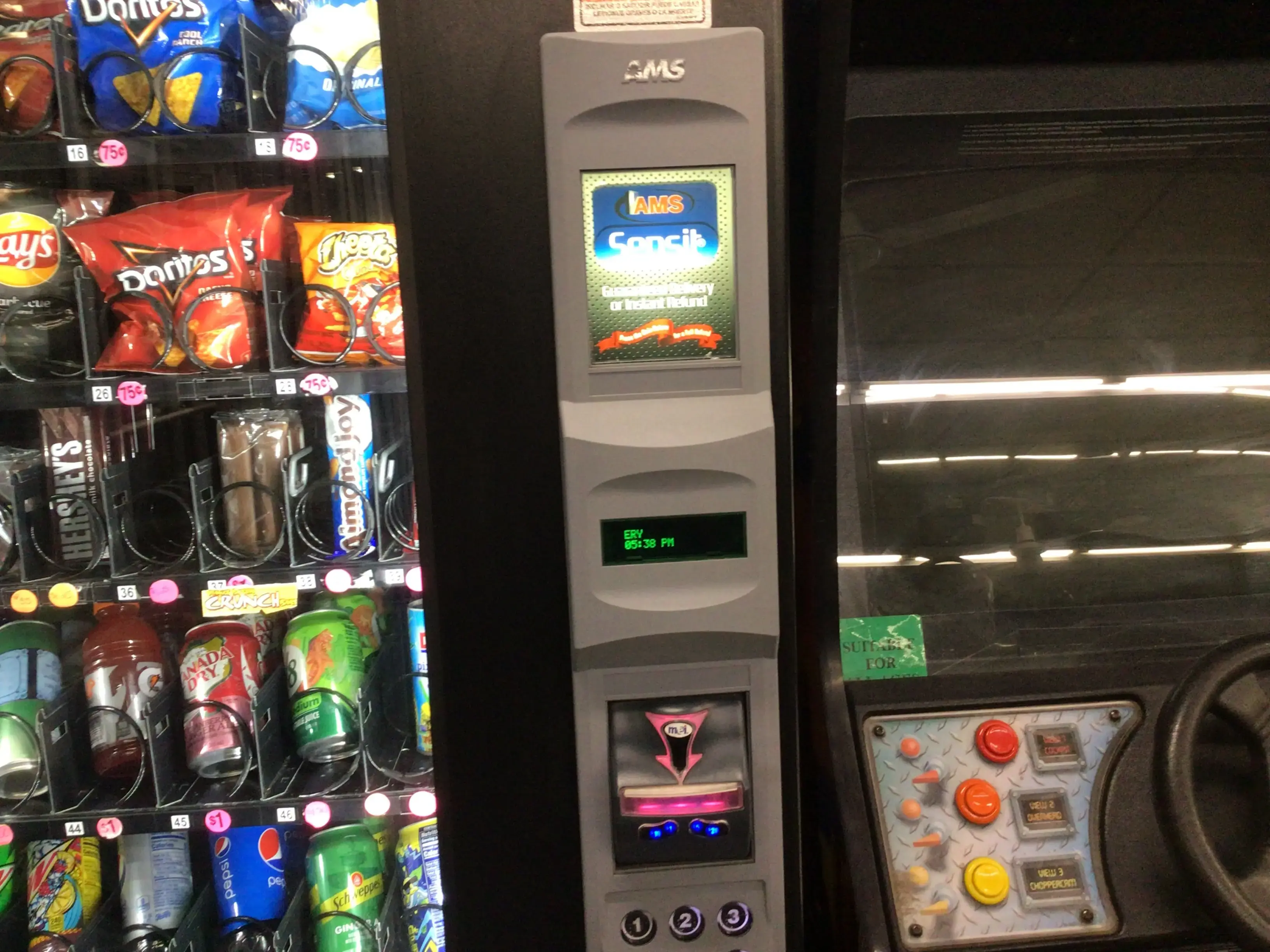 Nifty Laundromat - Image 6