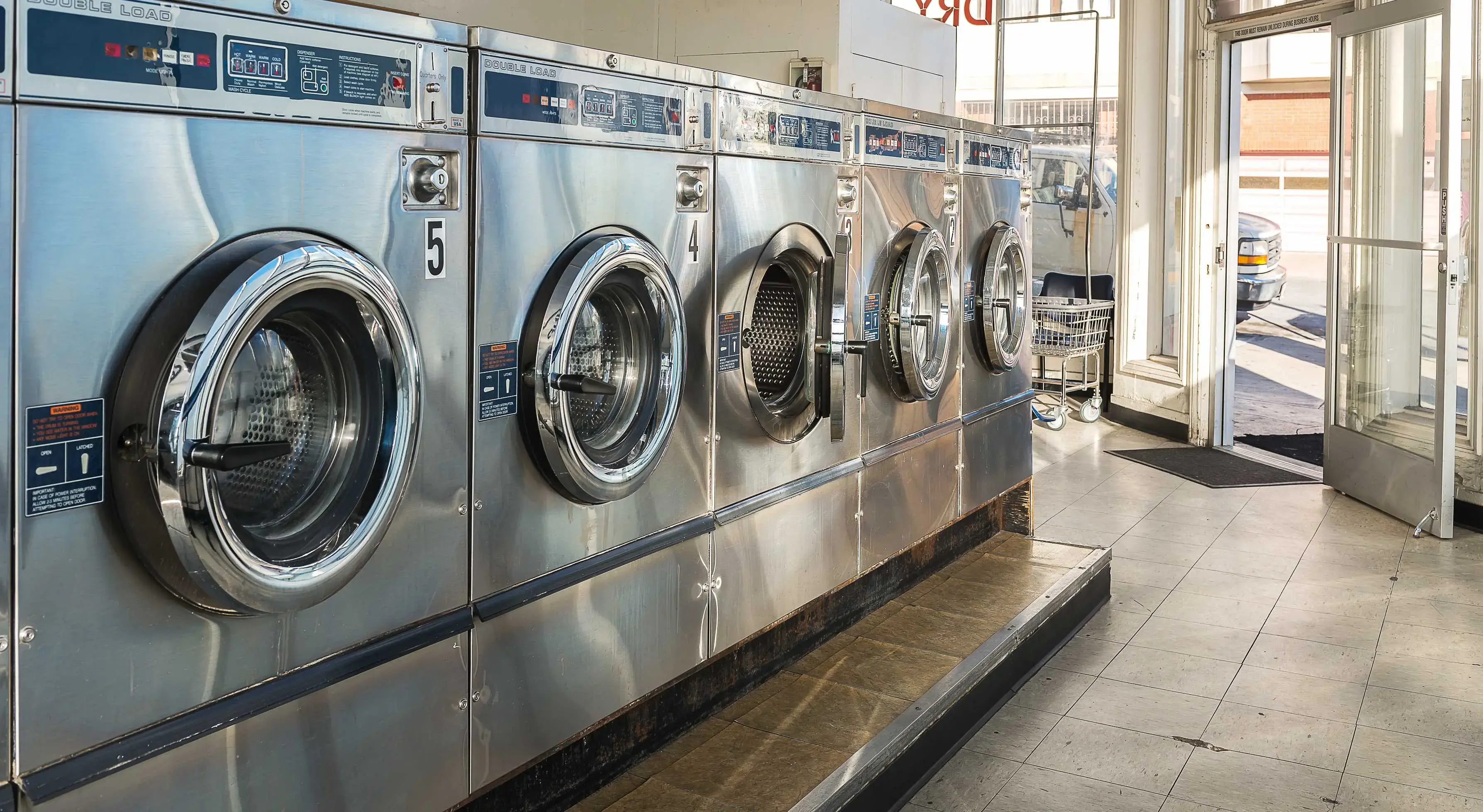 Nifty Laundromat thumbnail 3