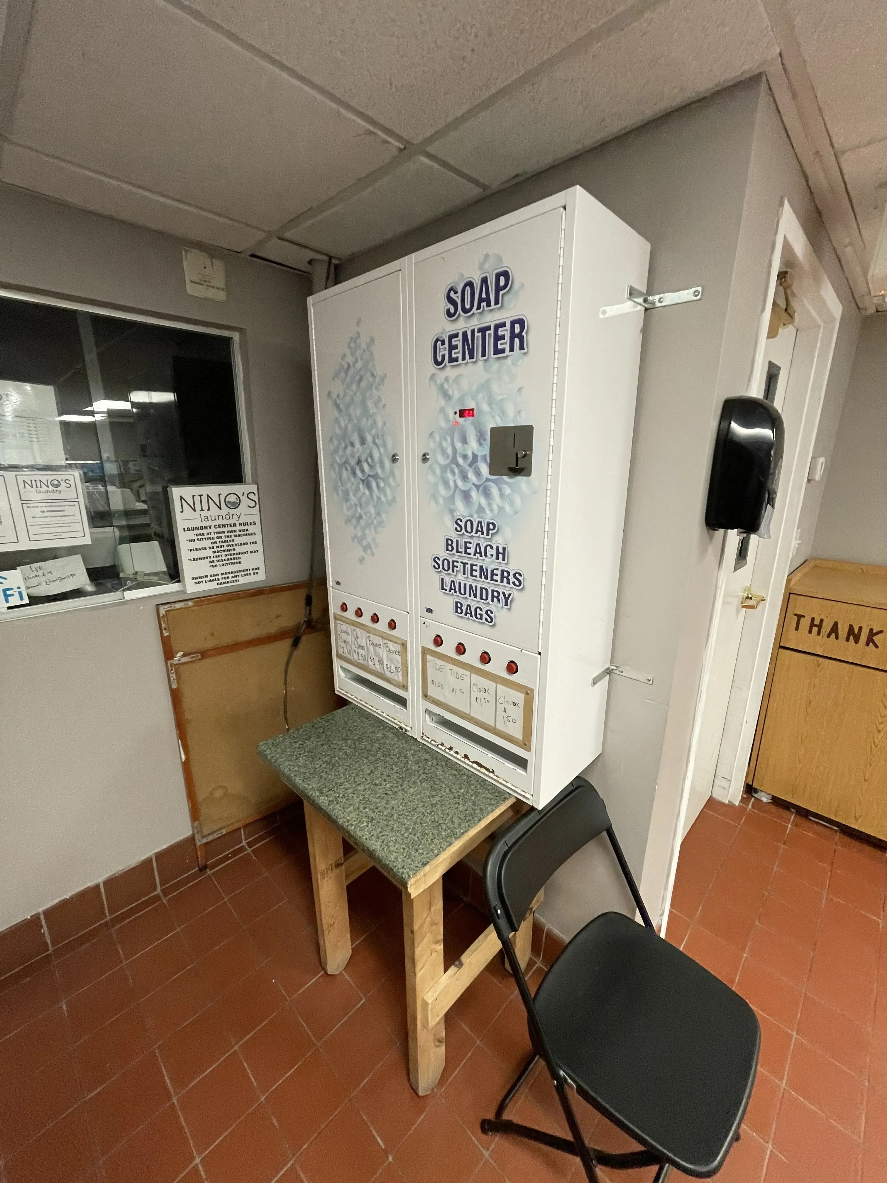 Nino's Laundromat thumbnail 12