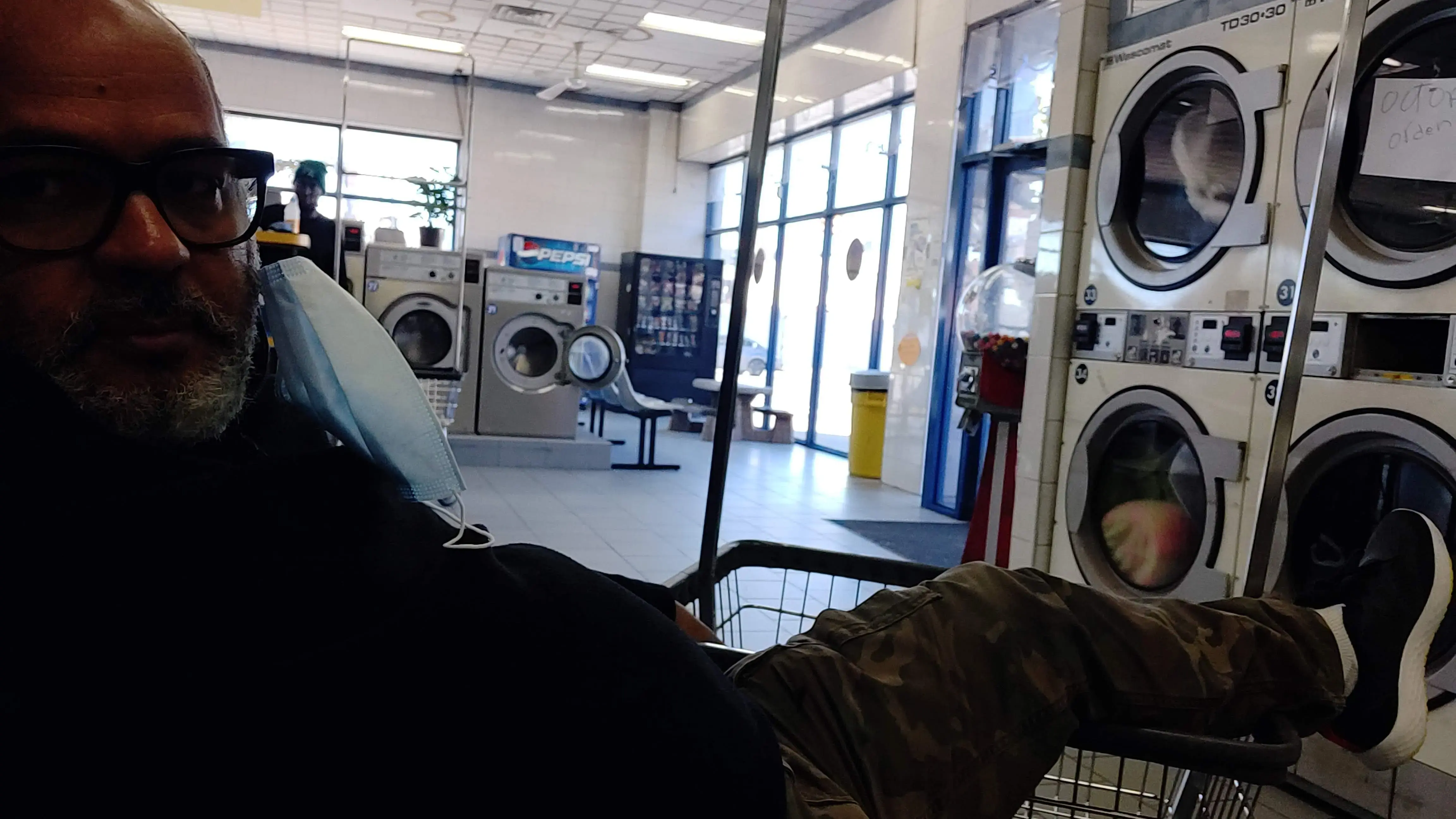 No 1 Laundromat - Image 11