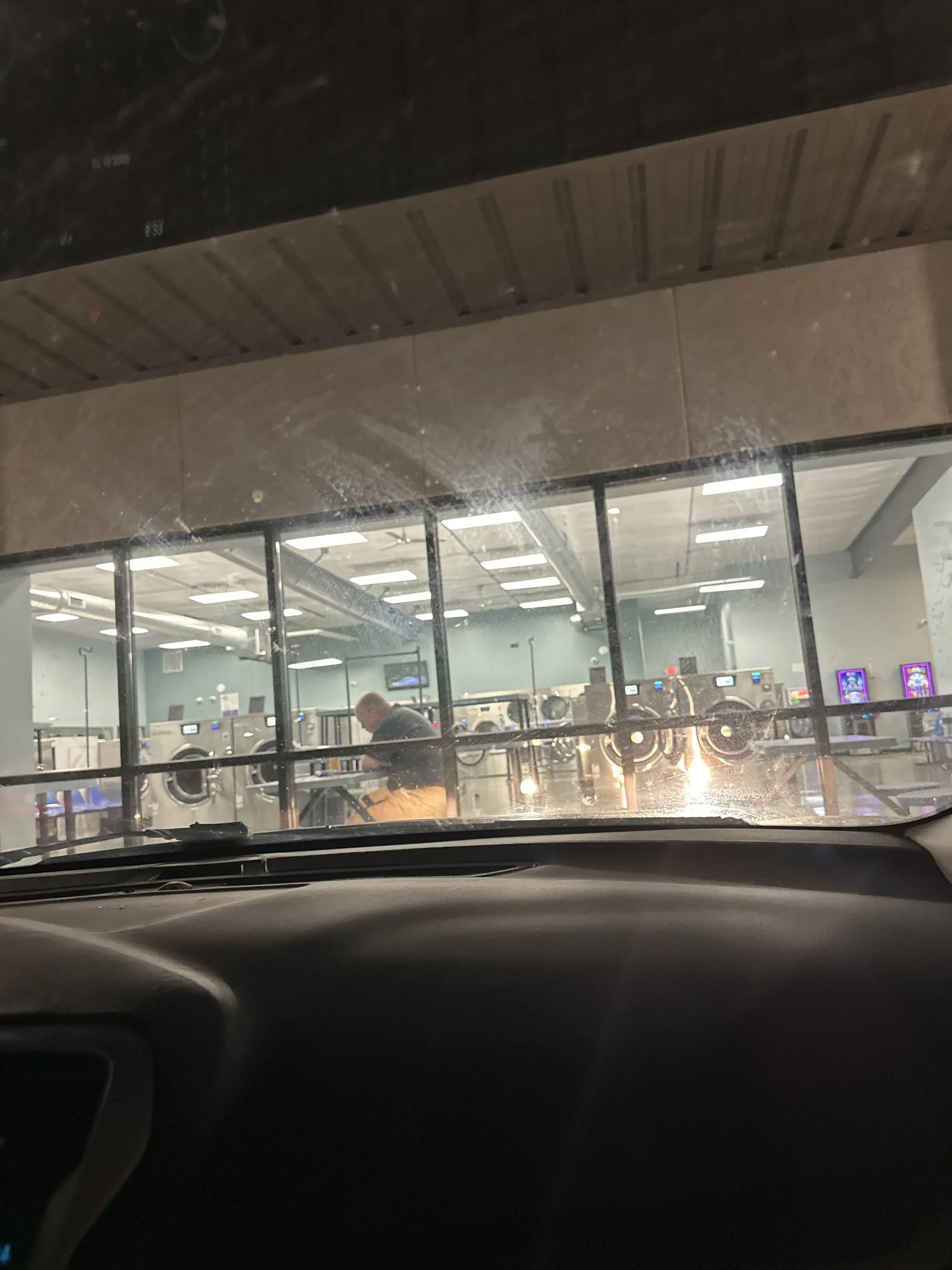 No 1 Laundromat thumbnail 11