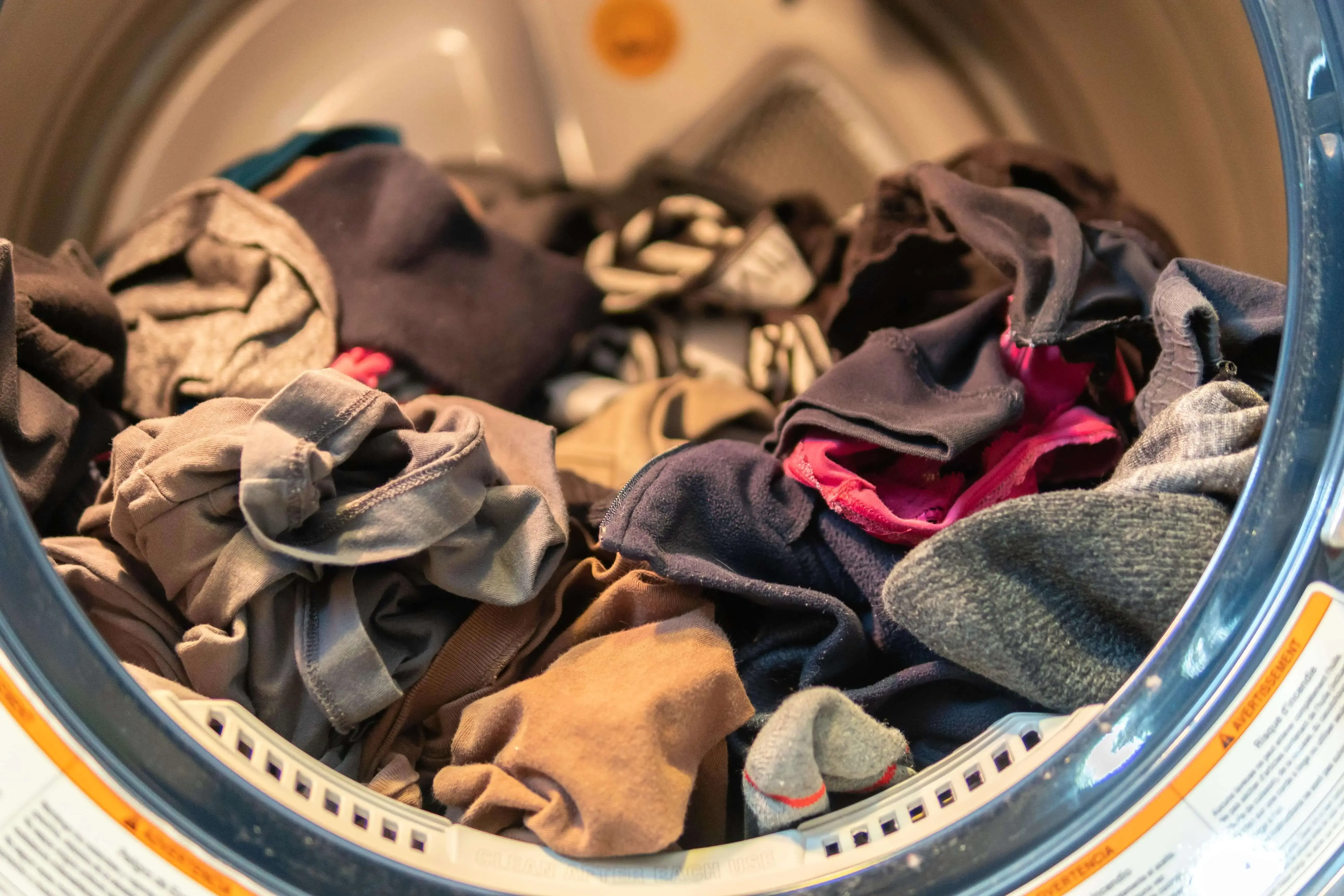 No Poop Stains Laundry Service & Dry Cleaner - Image 16