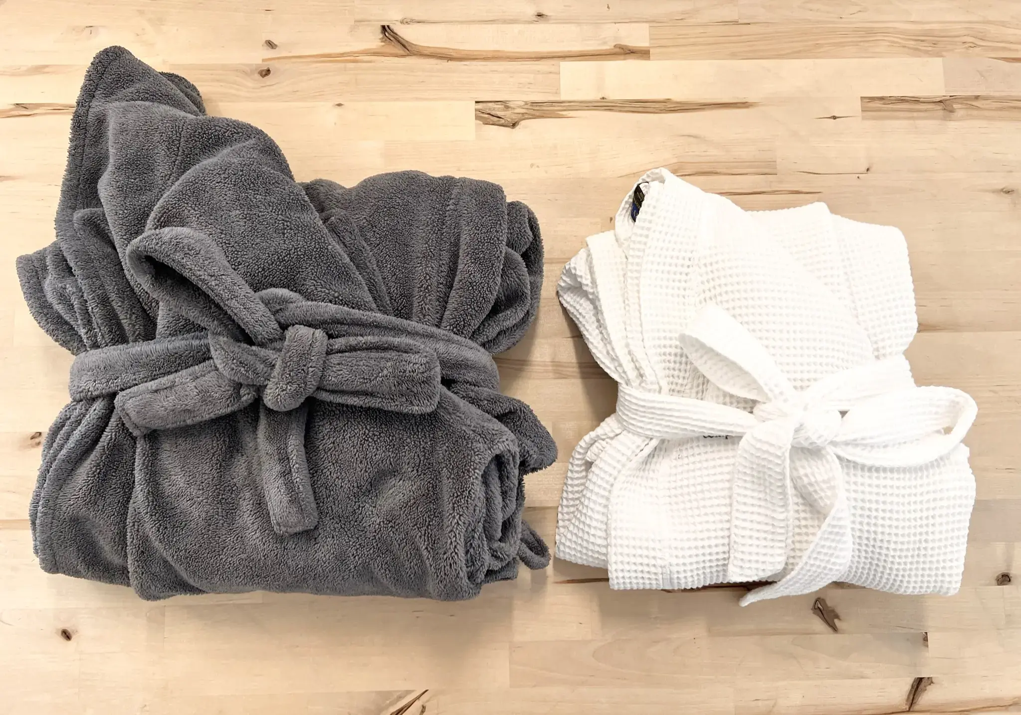 No Poop Stains Laundry Service & Dry Cleaner thumbnail 17