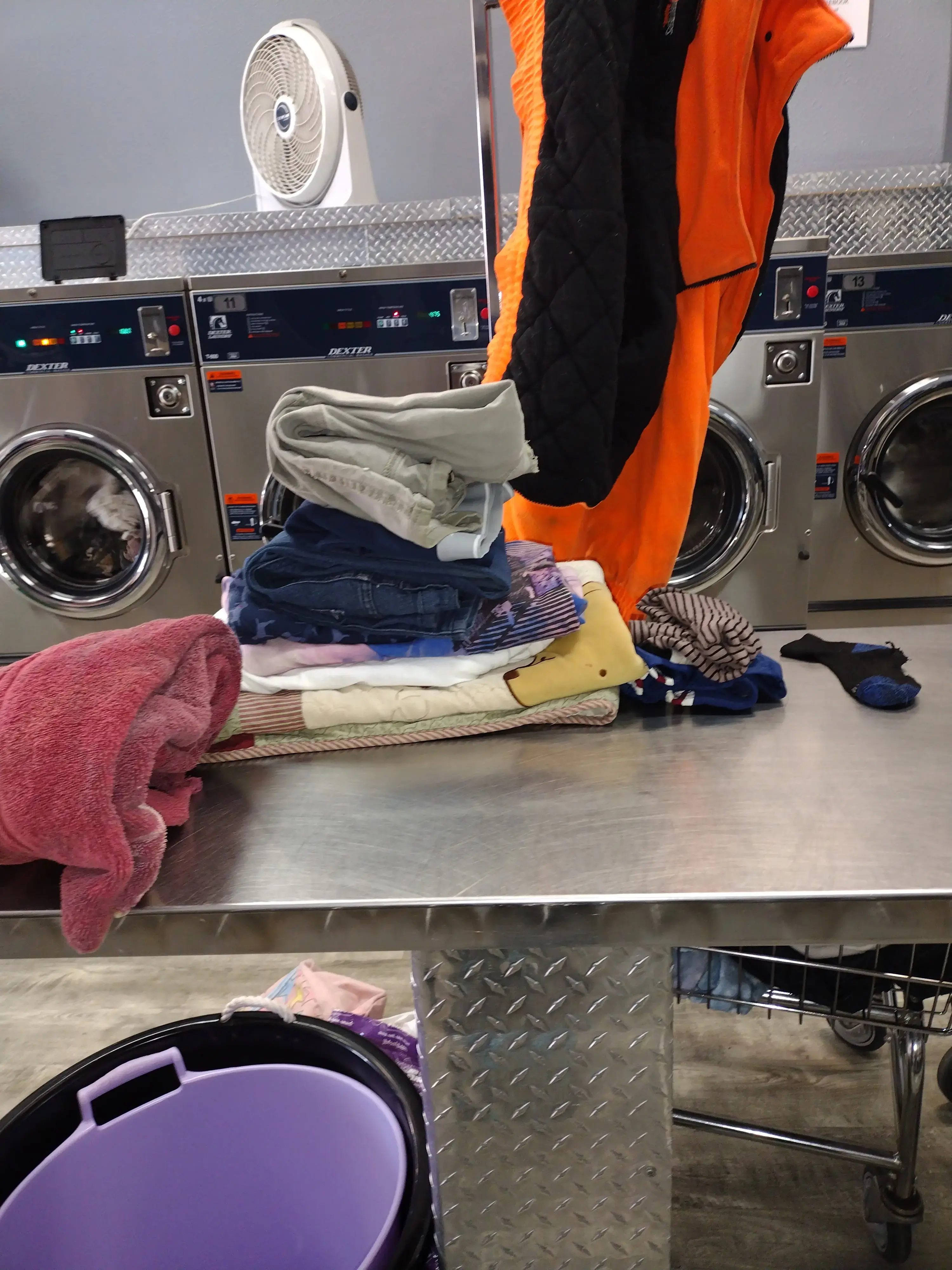 Noble Coin-Op Laundromat + Wash & Fold Laundry Co. - Image 6