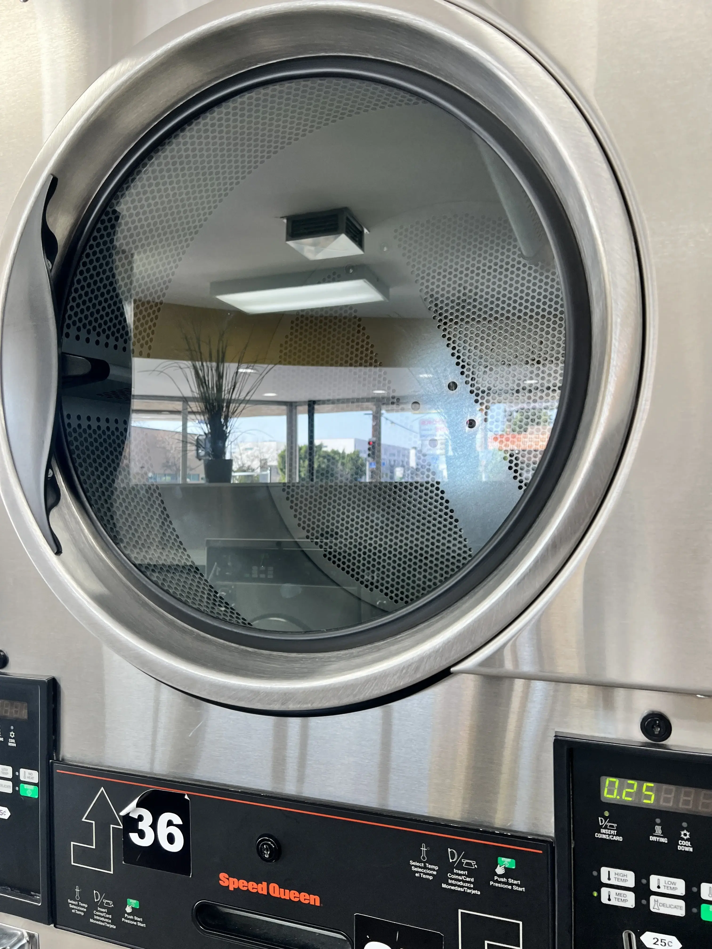 NoHo Coin Laundry thumbnail 9