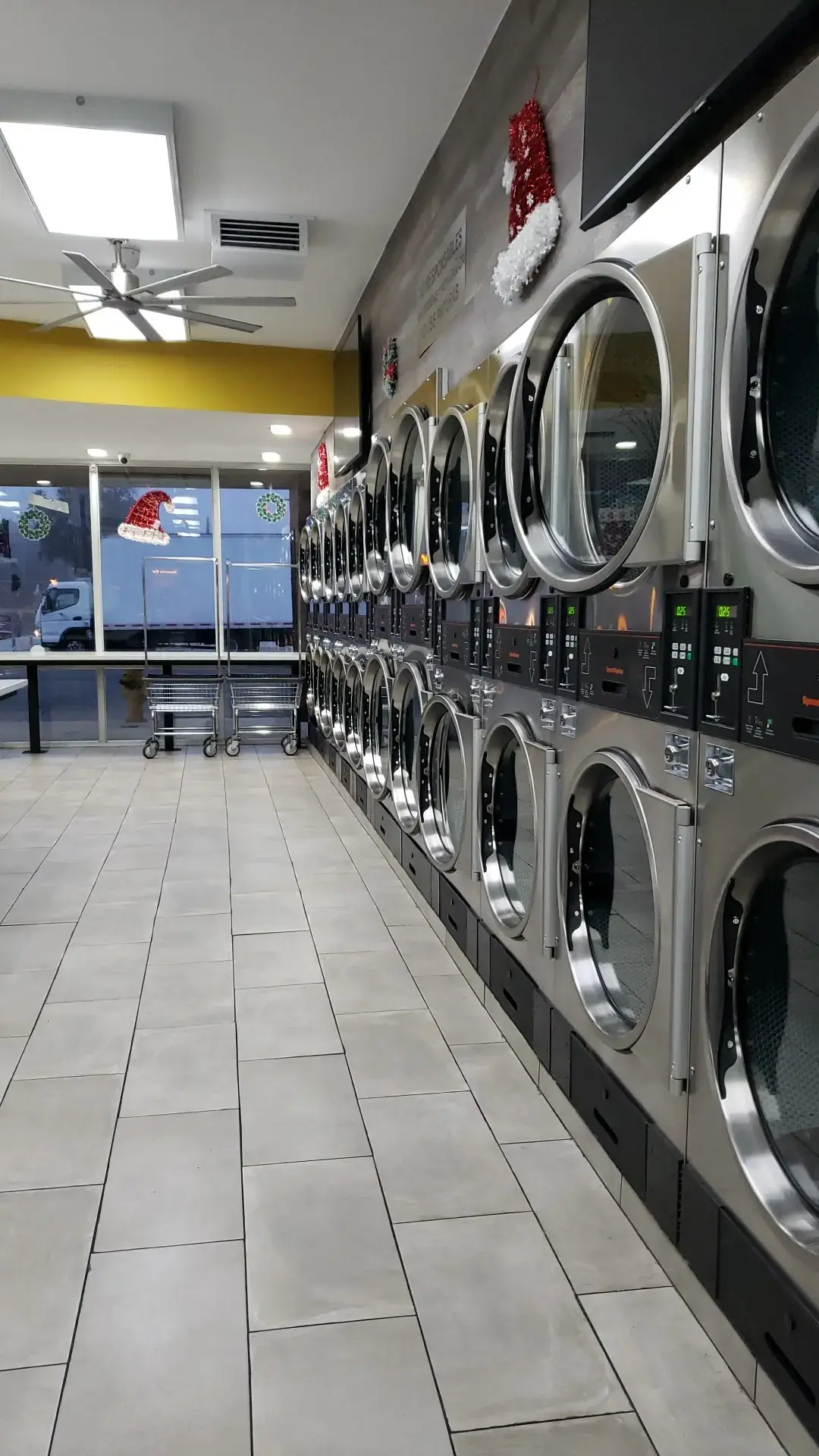 NoHo Coin Laundry thumbnail 14