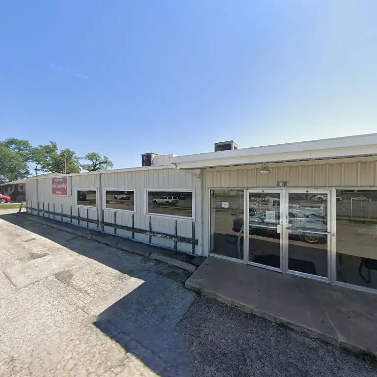Norge Village Coin Laundry - Image 7