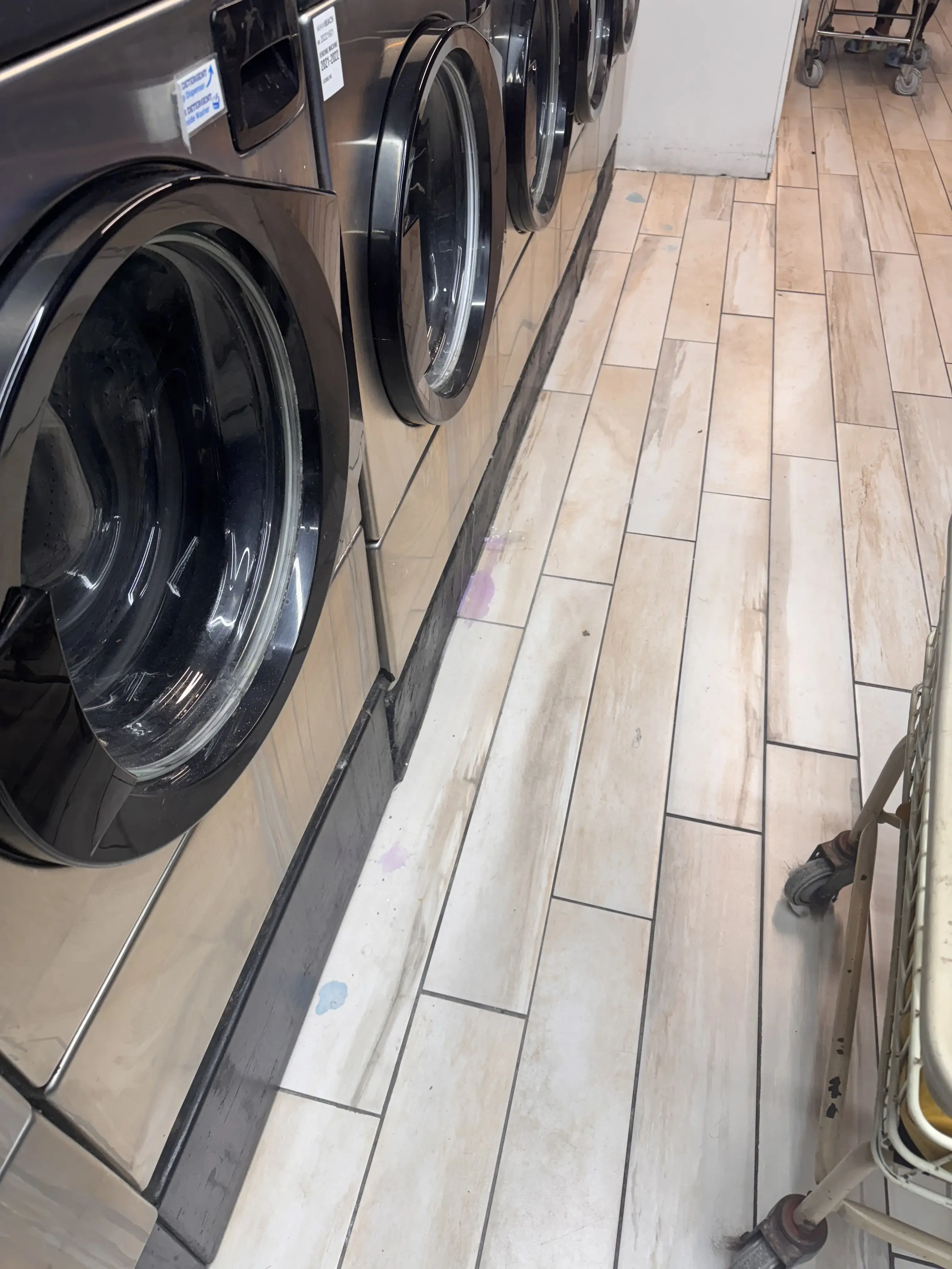 Normandy Laundry, Wash & Fold Pros - Image 12