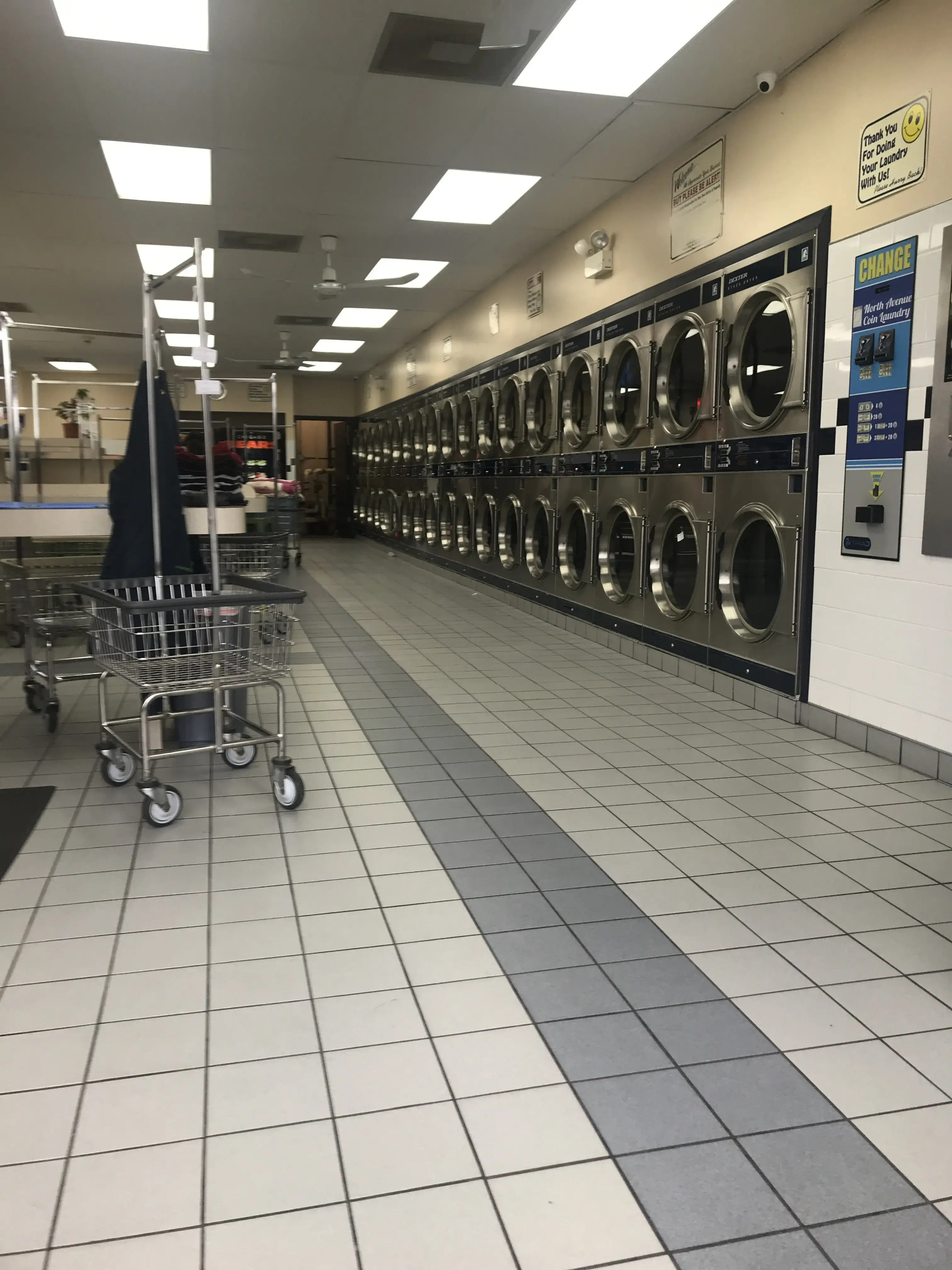 North Avenue Coin Laundry - Image 7