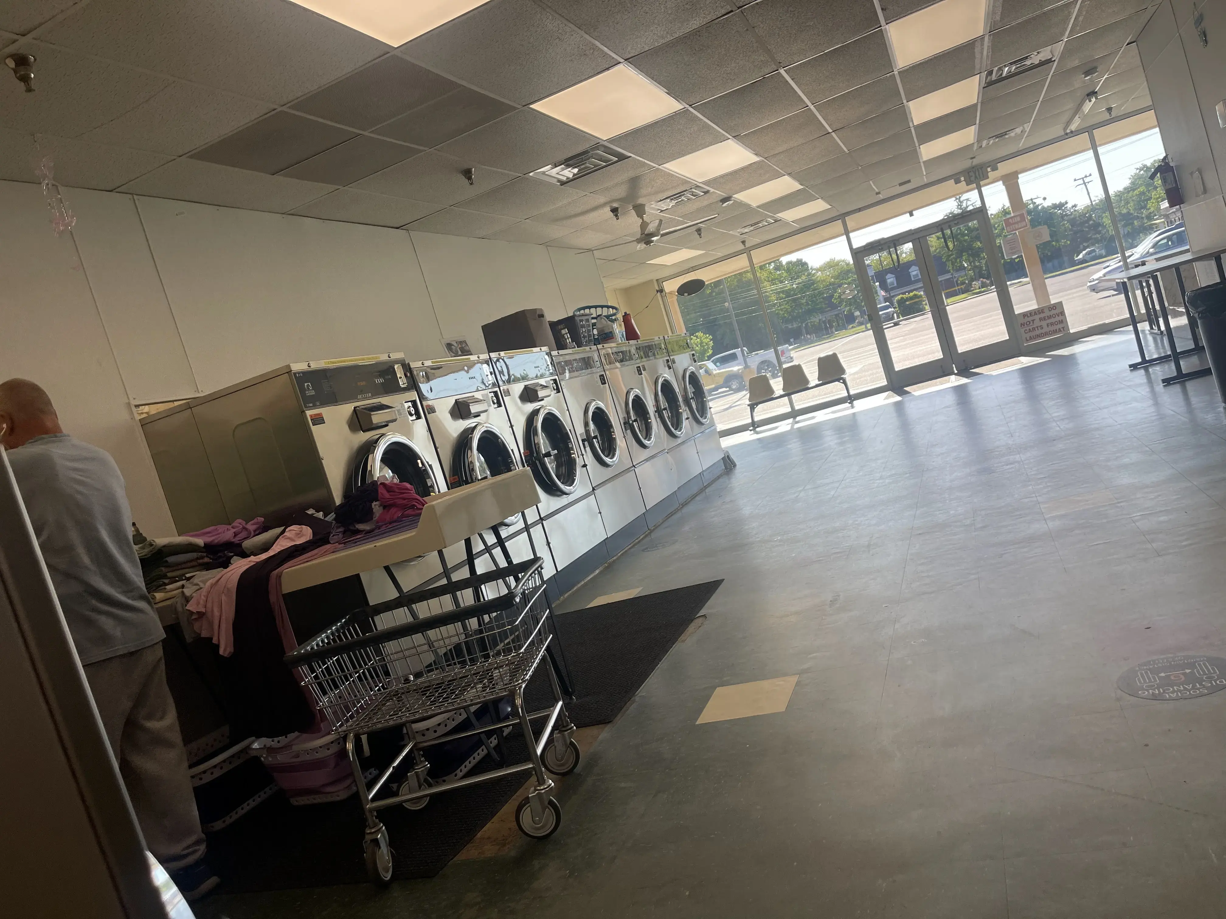 North Cape May Laundromat thumbnail 18