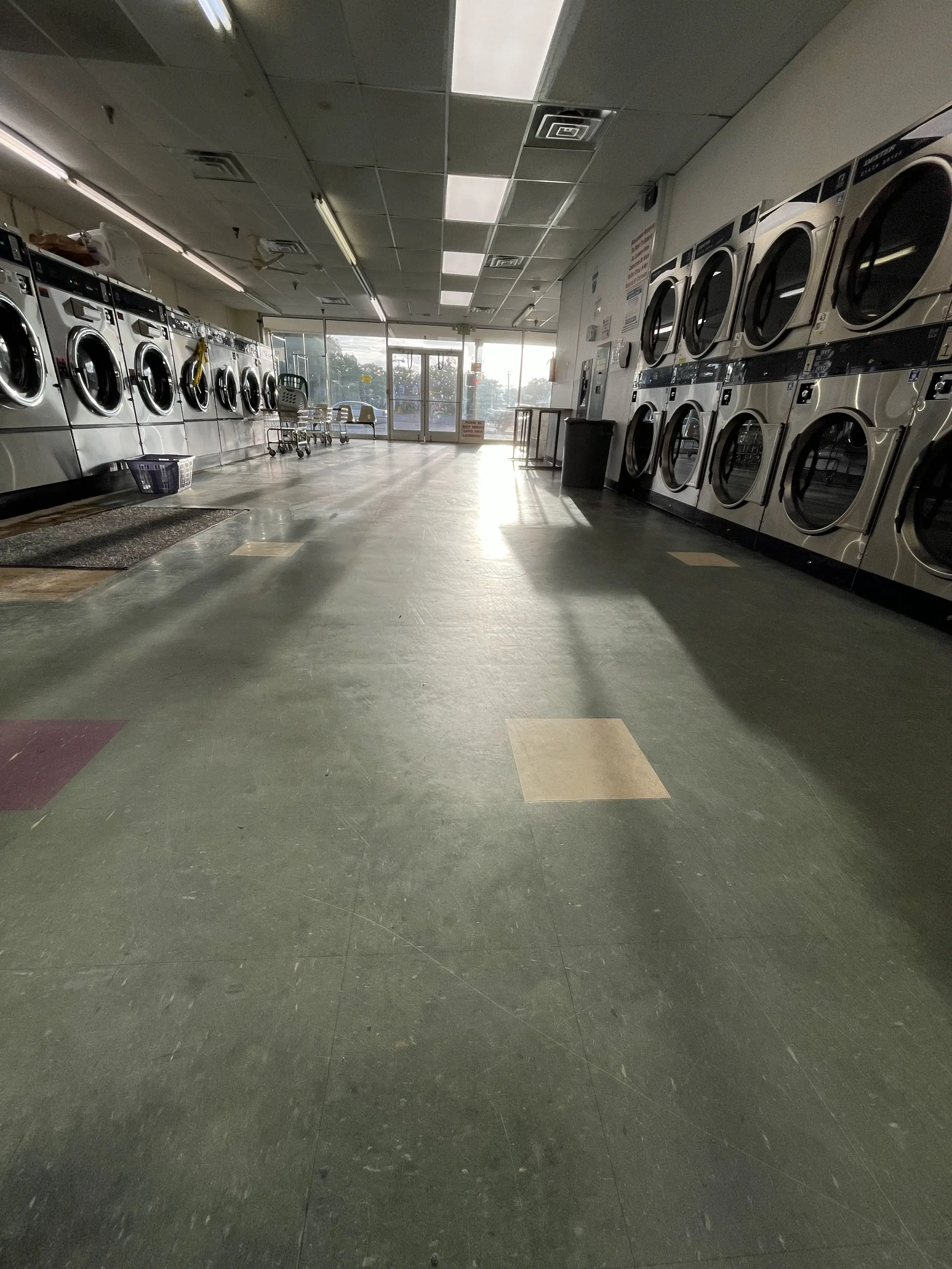 North Cape May Laundromat thumbnail 13