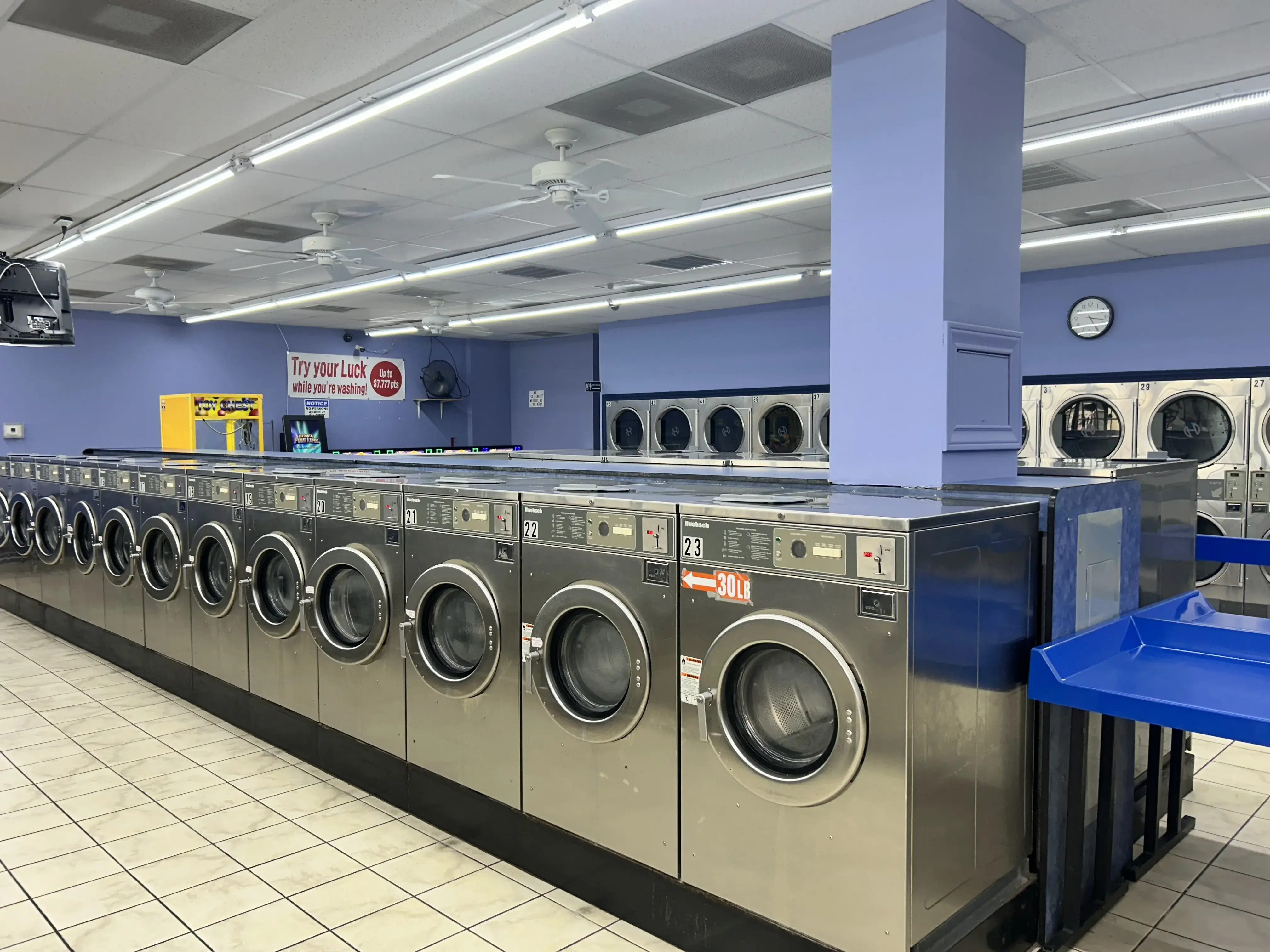 North Eldridge Washateria thumbnail 3